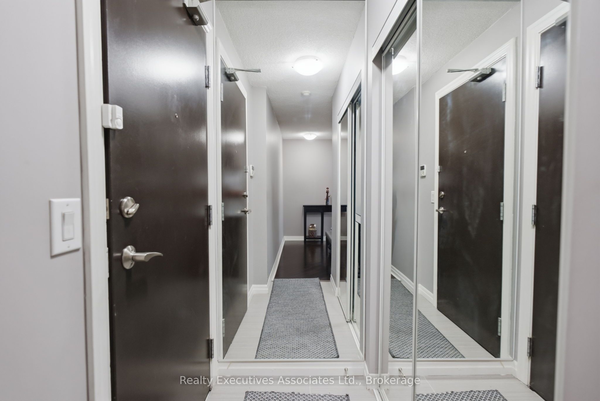 1600 Charles Street 911 Property Photo 5
