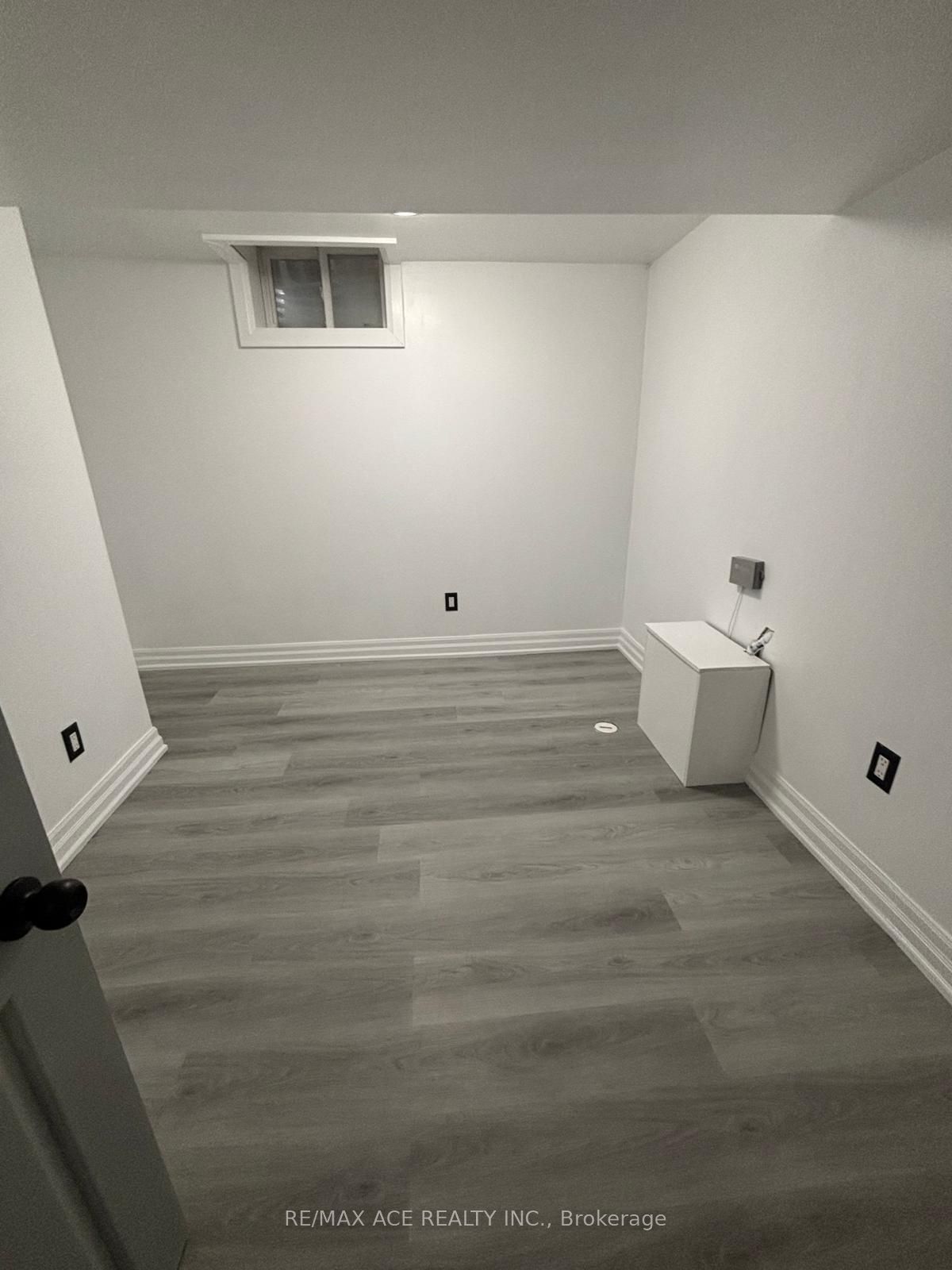 83 Lamay Crescent Bsmt Property Photo 7