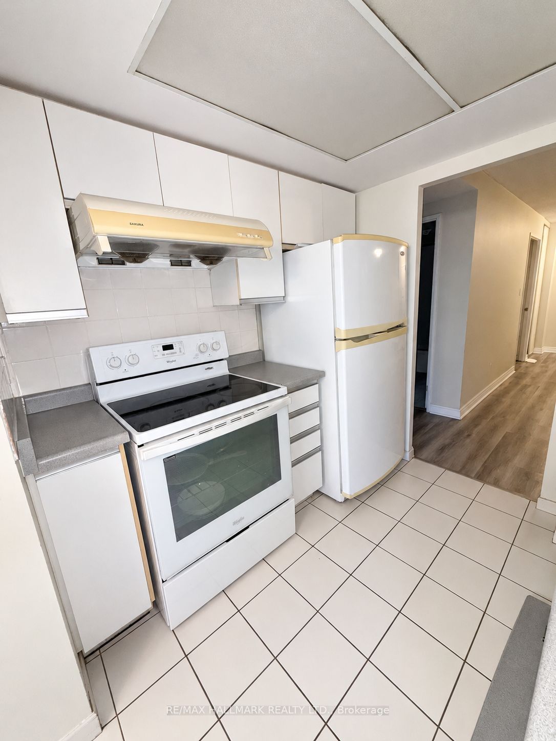 80 Alton Towers Circle 508 Property Photo 4