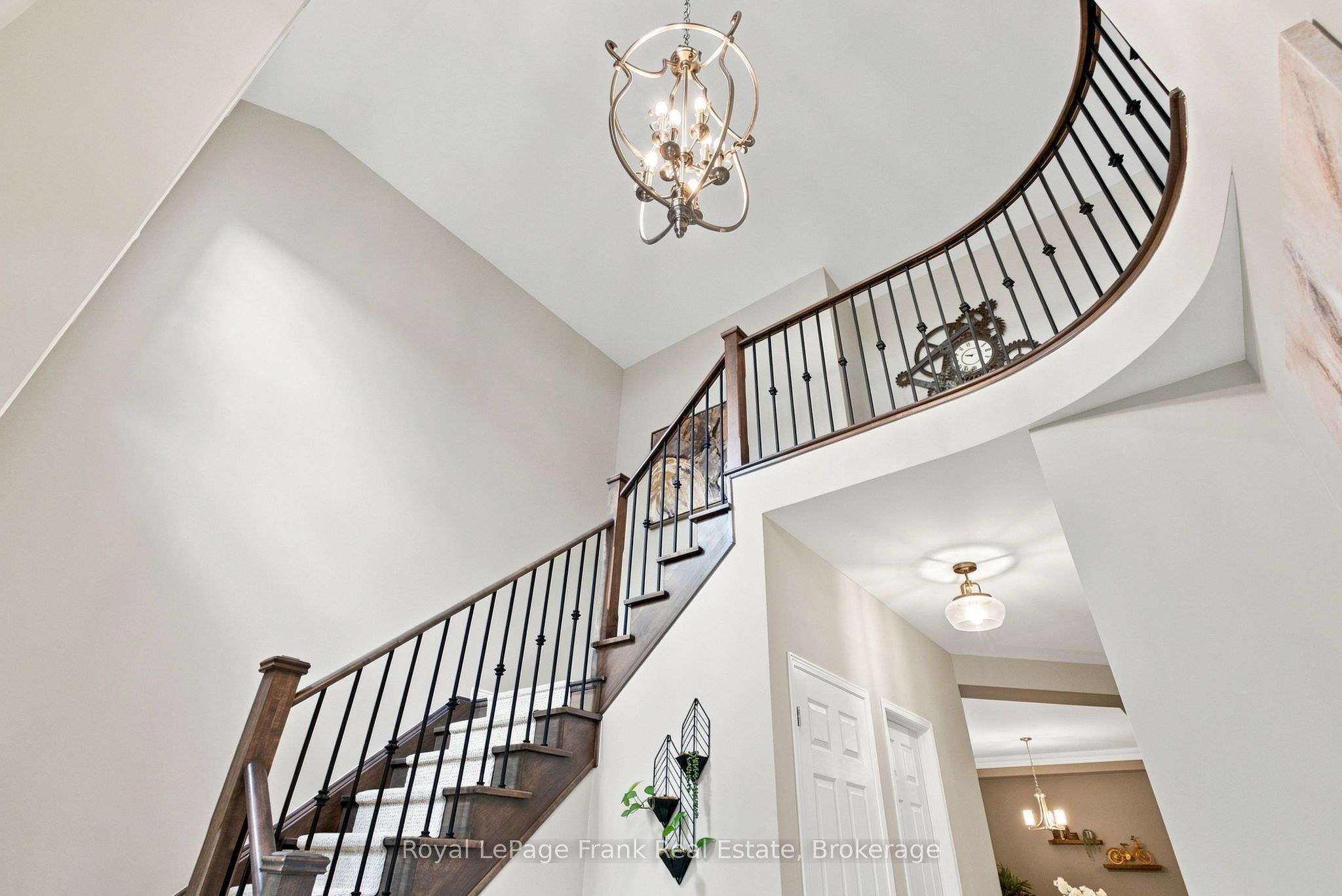 218 Arctic Actress Court Property Photo 11