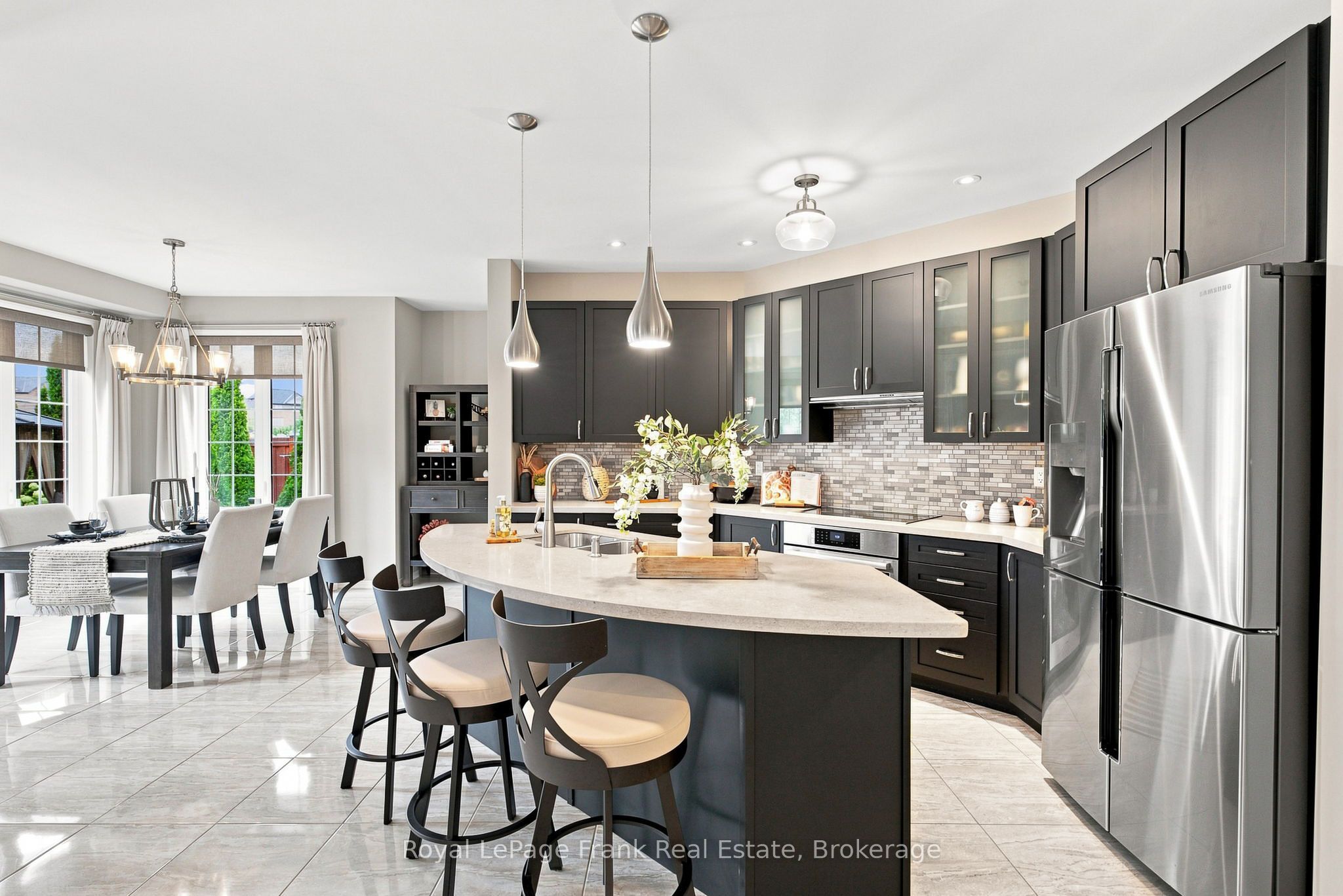 218 Arctic Actress Court Property Photo 12