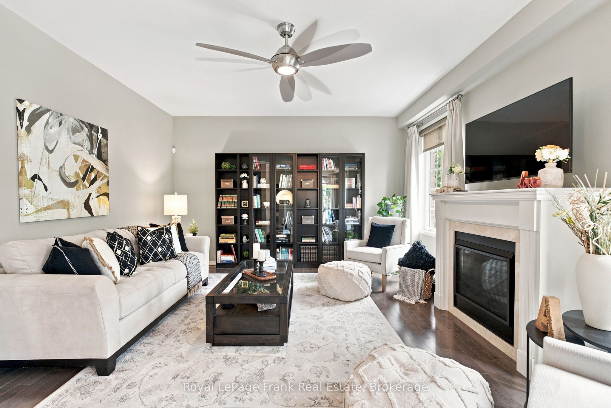 218 Arctic Actress Court Property Photo 16