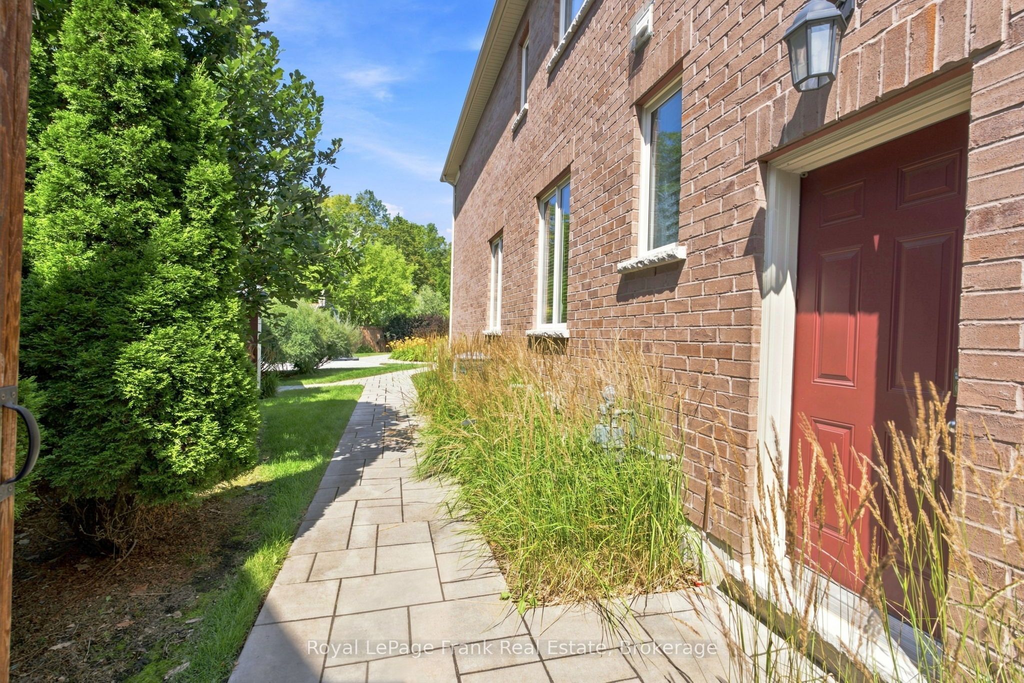 218 Arctic Actress Court Property Photo 40