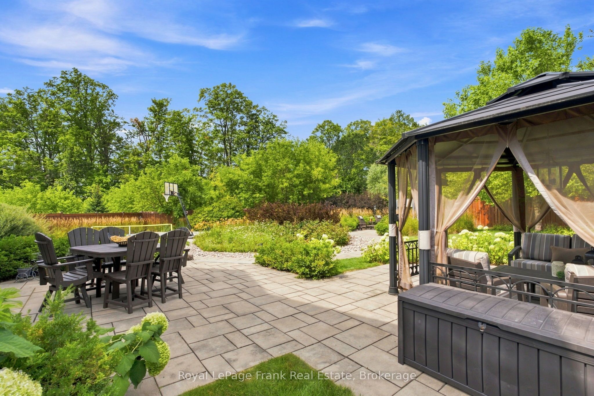 218 Arctic Actress Court Property Photo 47
