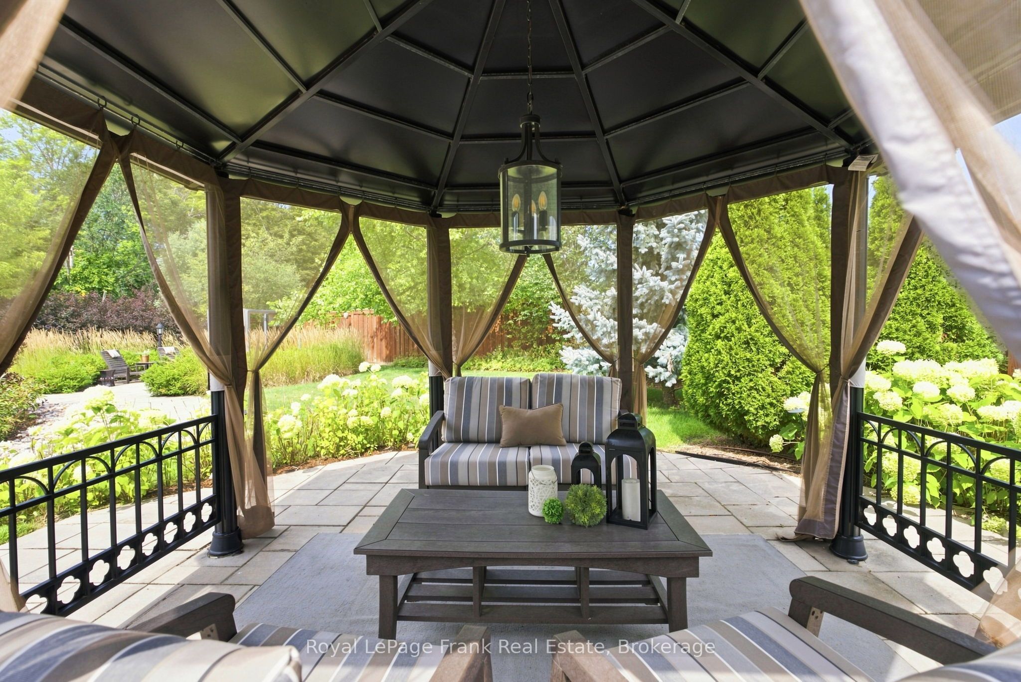 218 Arctic Actress Court Property Photo 48