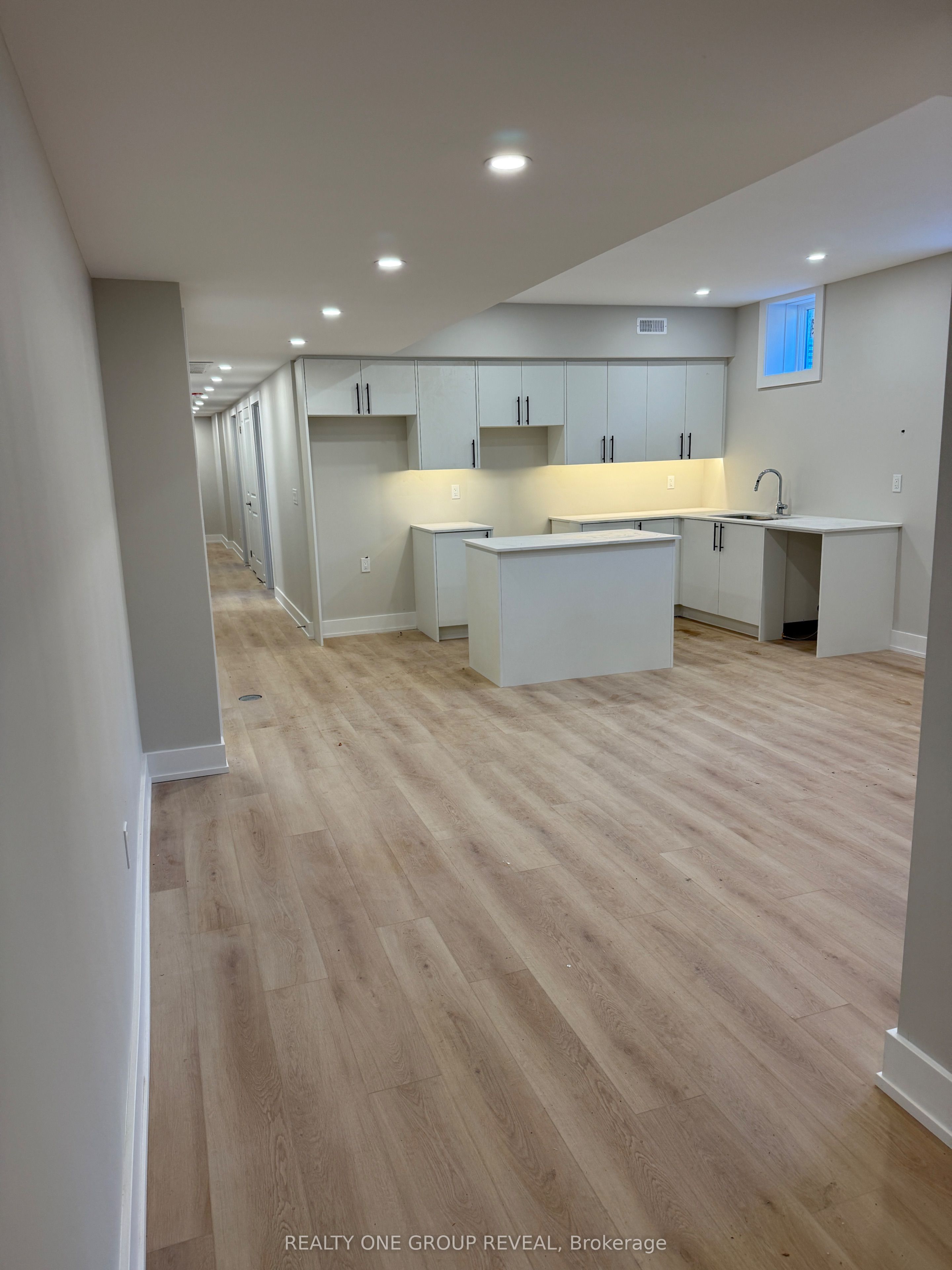 24 Queen Street 4 Property Photo 2