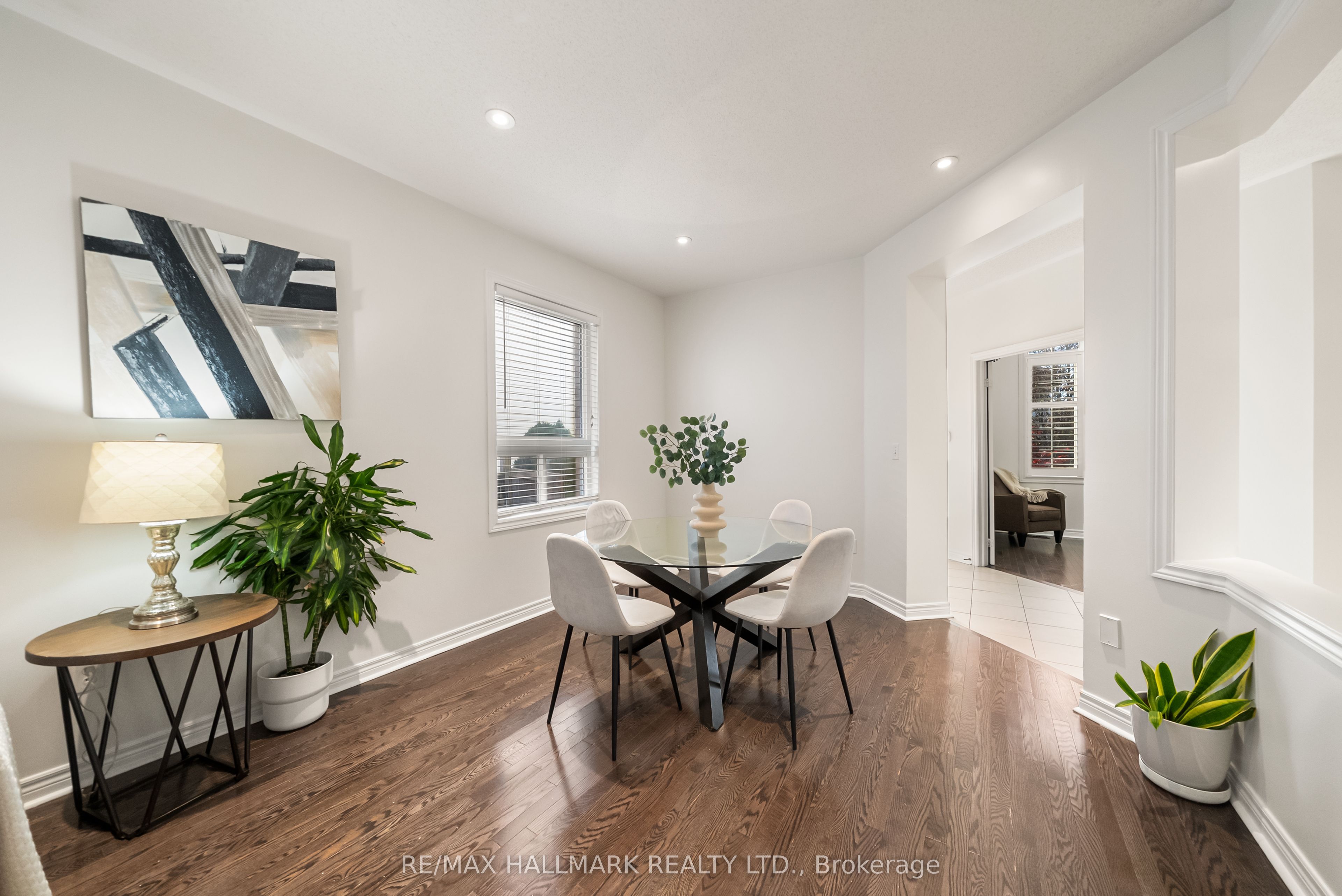 583 Fleetwood Drive Property Photo 12