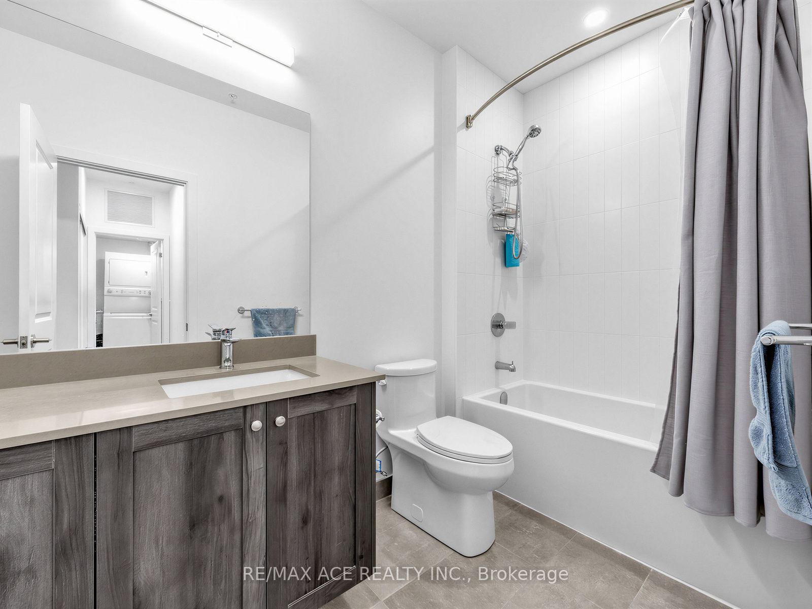 385 Arctic Red Drive N 418 Property Photo 28