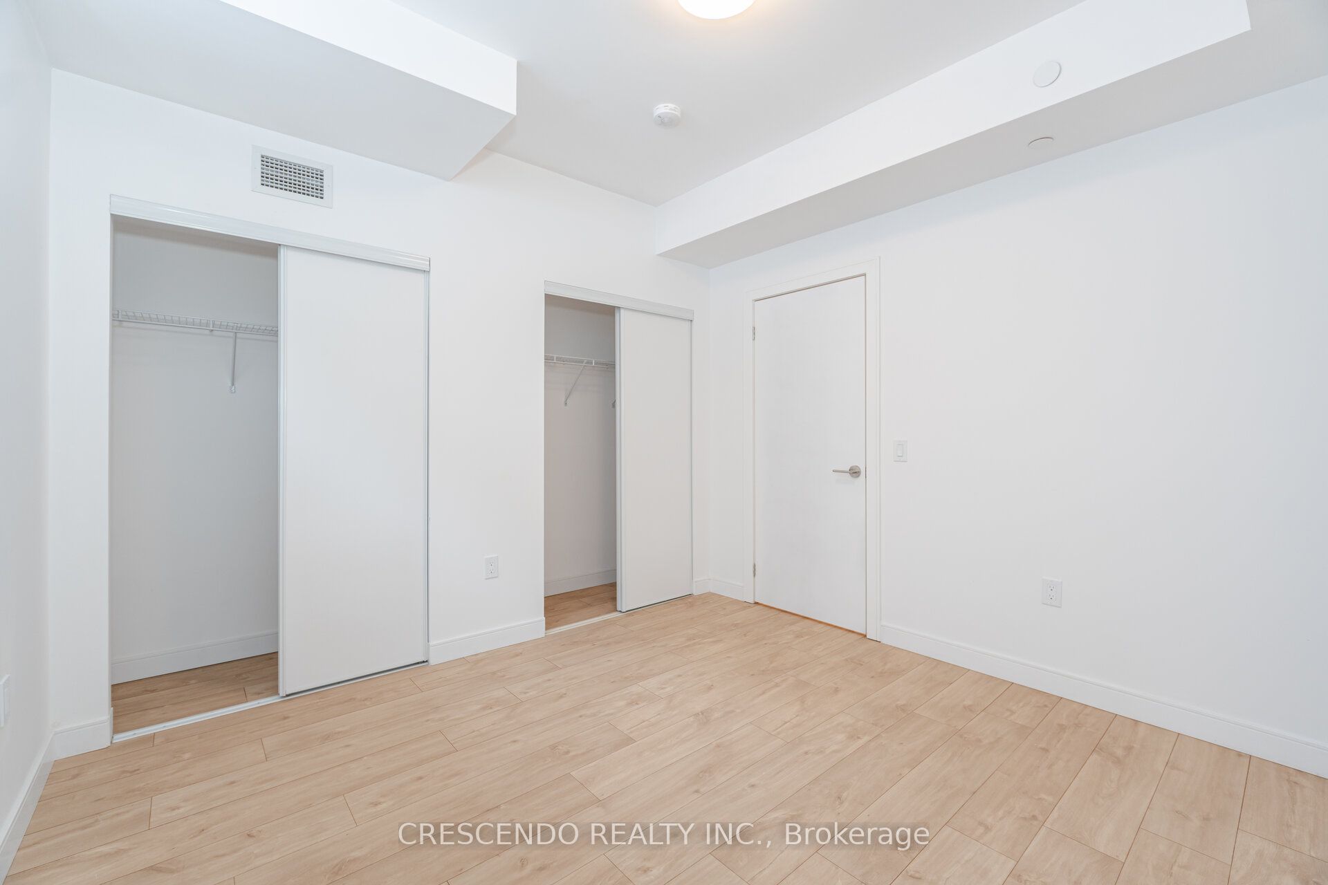 176 Clonmore Drive 8 Property Photo 12