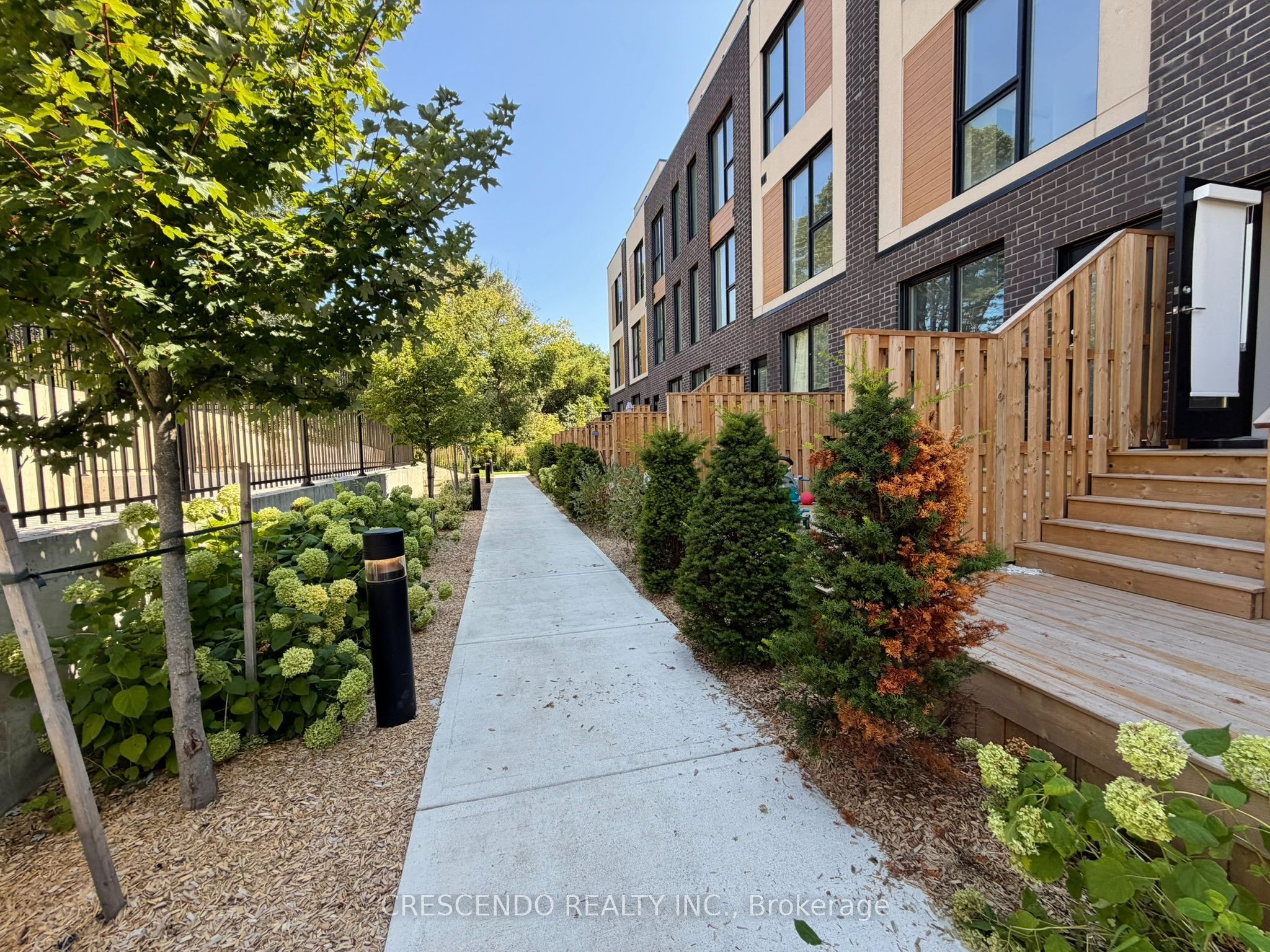 176 Clonmore Drive 8 Property Photo 16