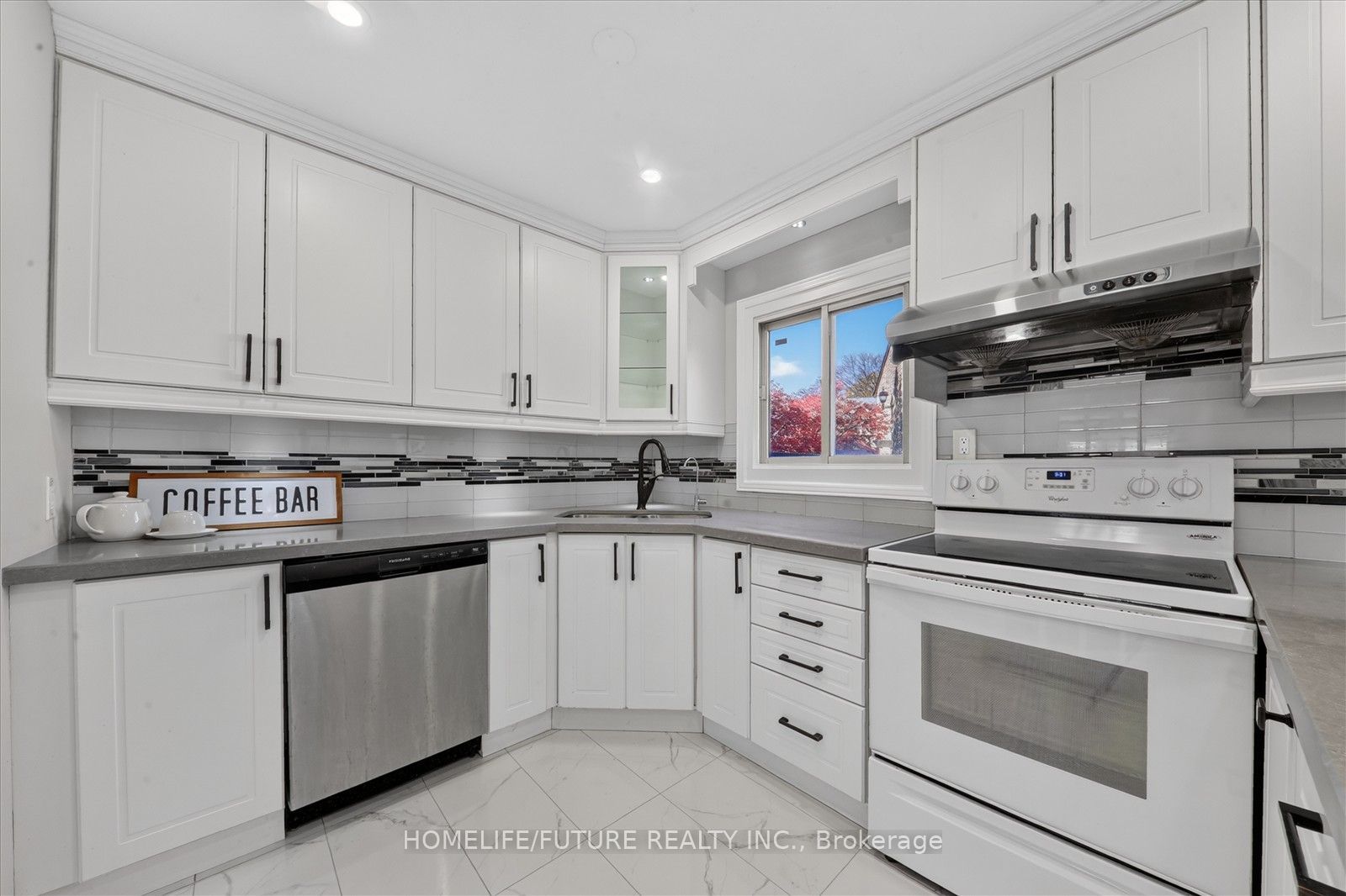 100 Burrows Hall Boulevard 59 Property Photo 9