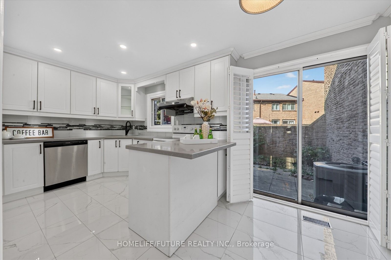 100 Burrows Hall Boulevard 59 Property Photo 10