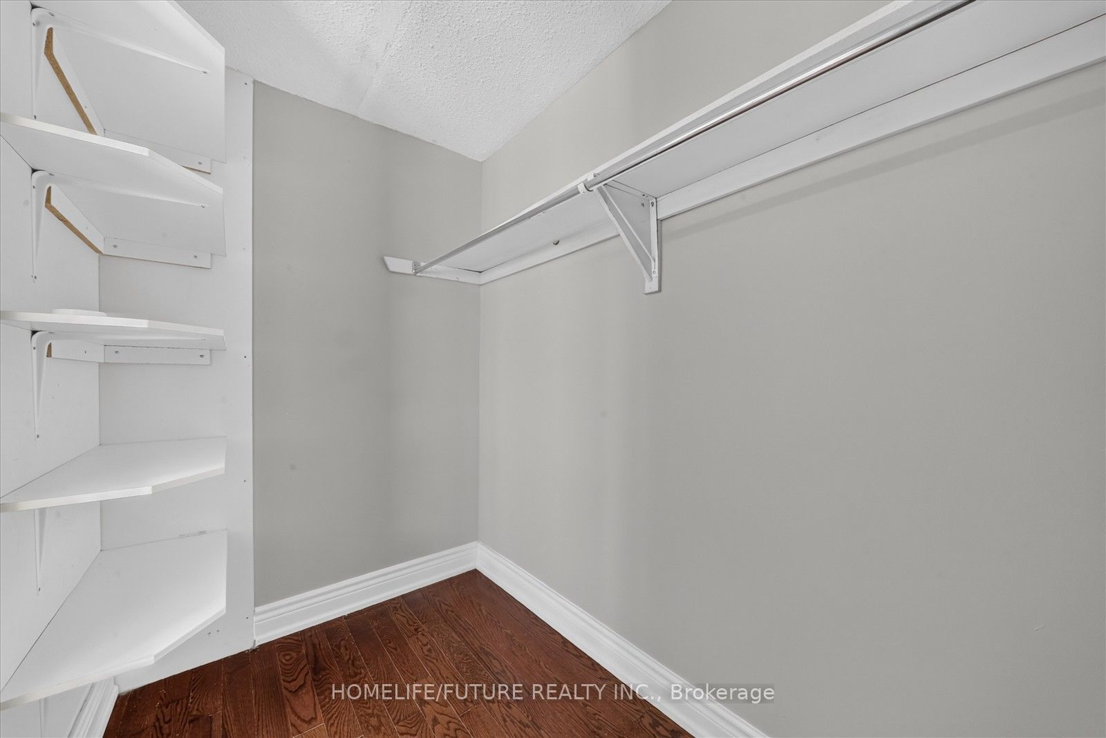 100 Burrows Hall Boulevard 59 Property Photo 17