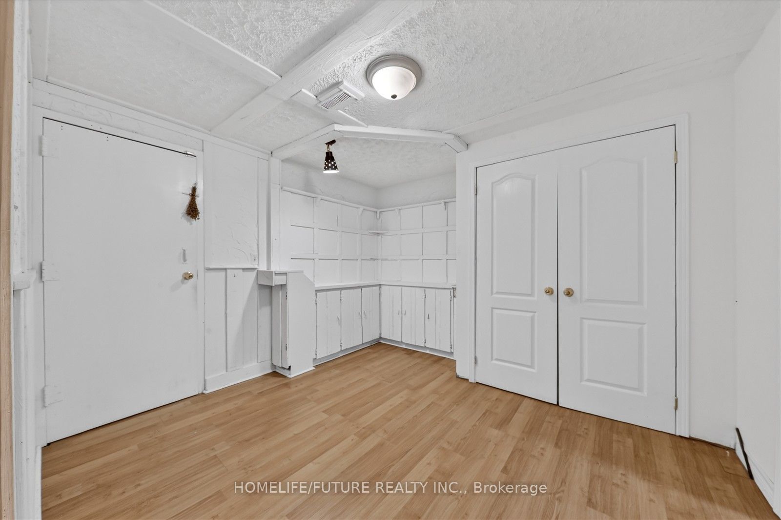 100 Burrows Hall Boulevard 59 Property Photo 22