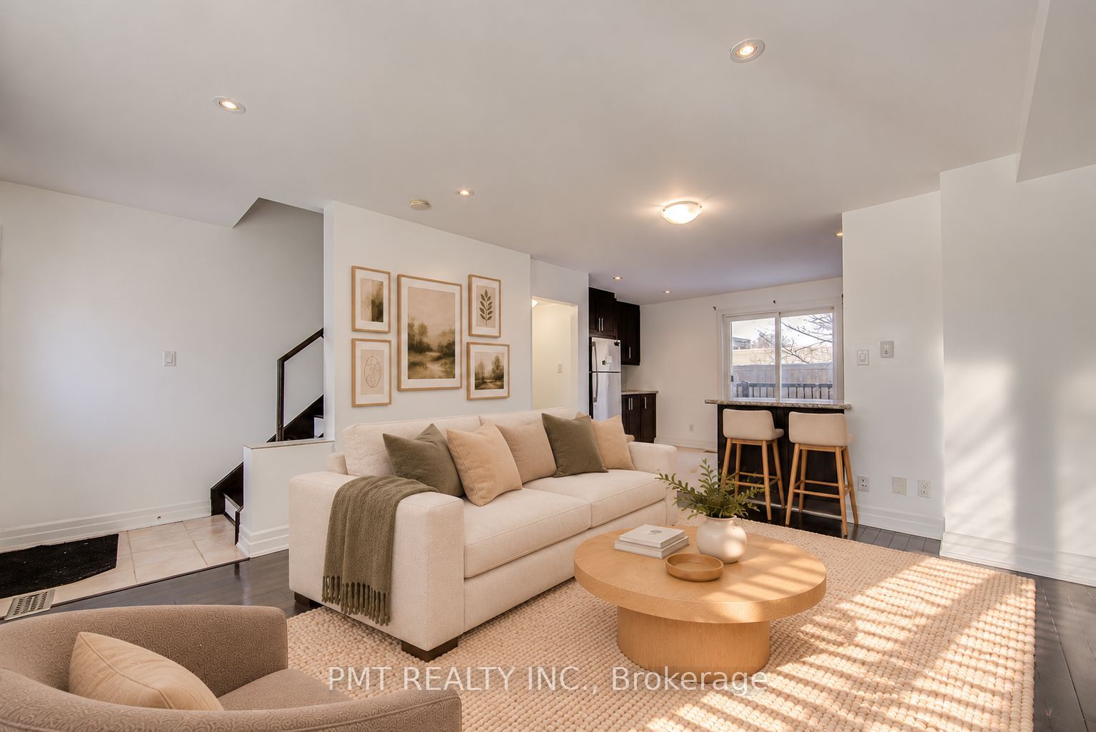 14 Coventry Street Property Photo 5