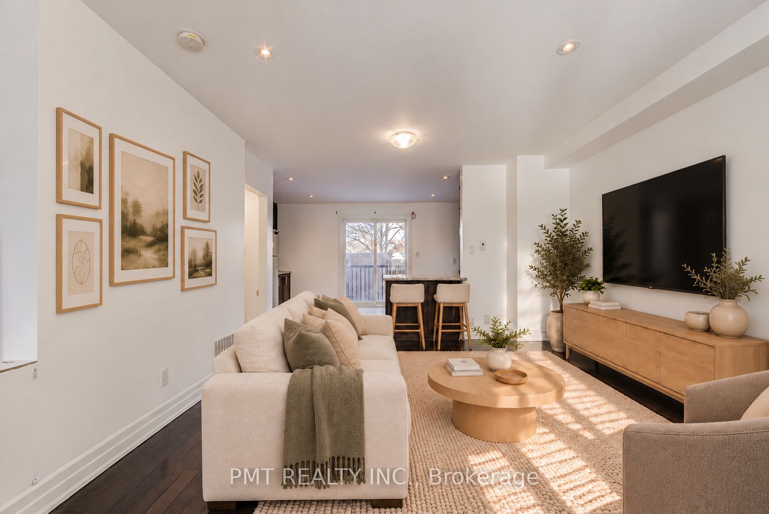 14 Coventry Street Property Photo 13