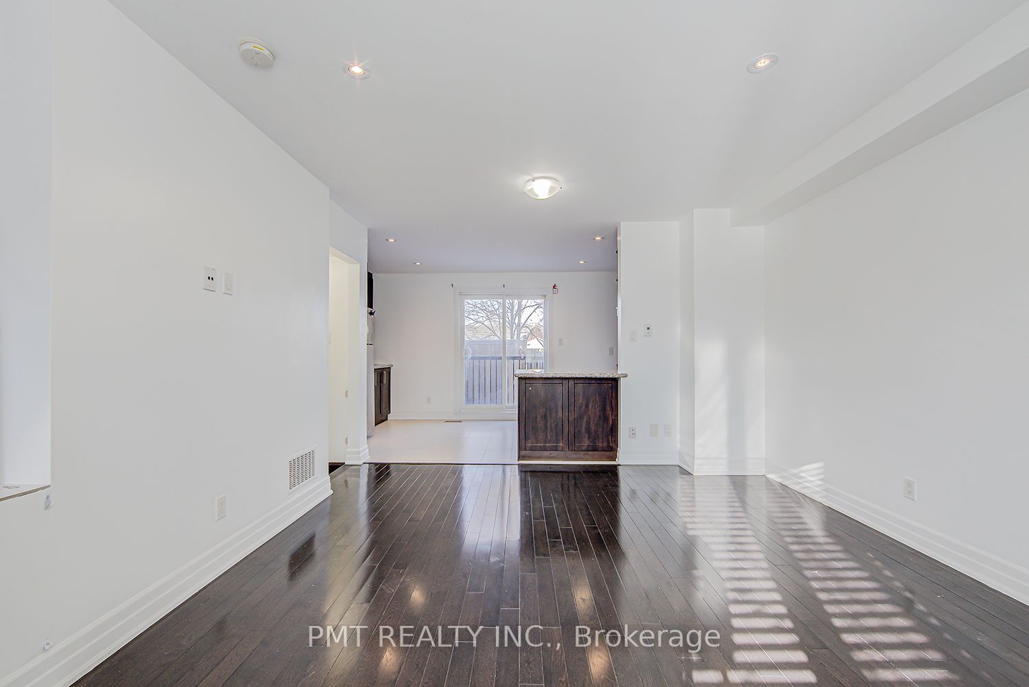 14 Coventry Street Property Photo 14