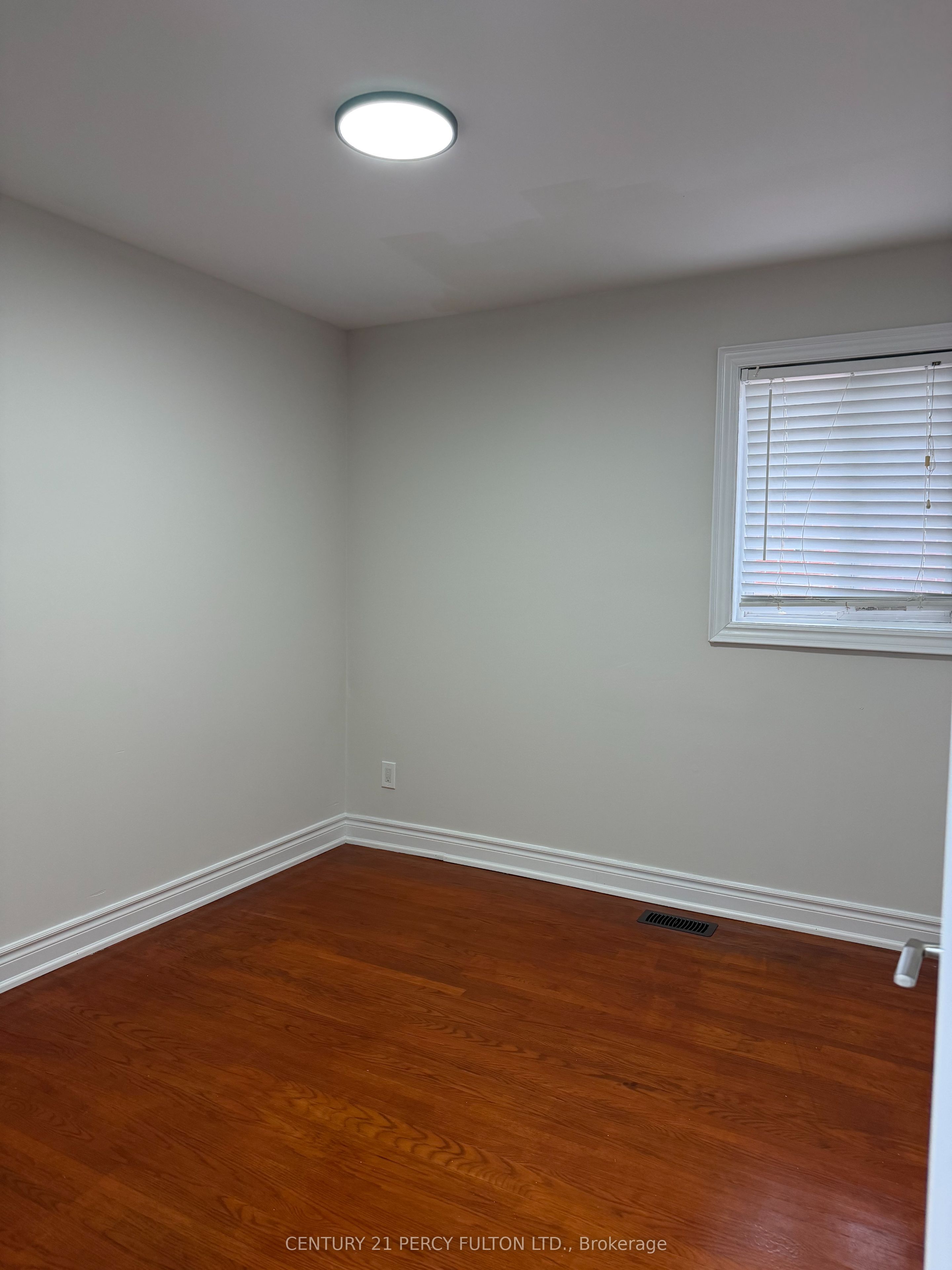 29 Lawnmere Crescent Property Photo 15