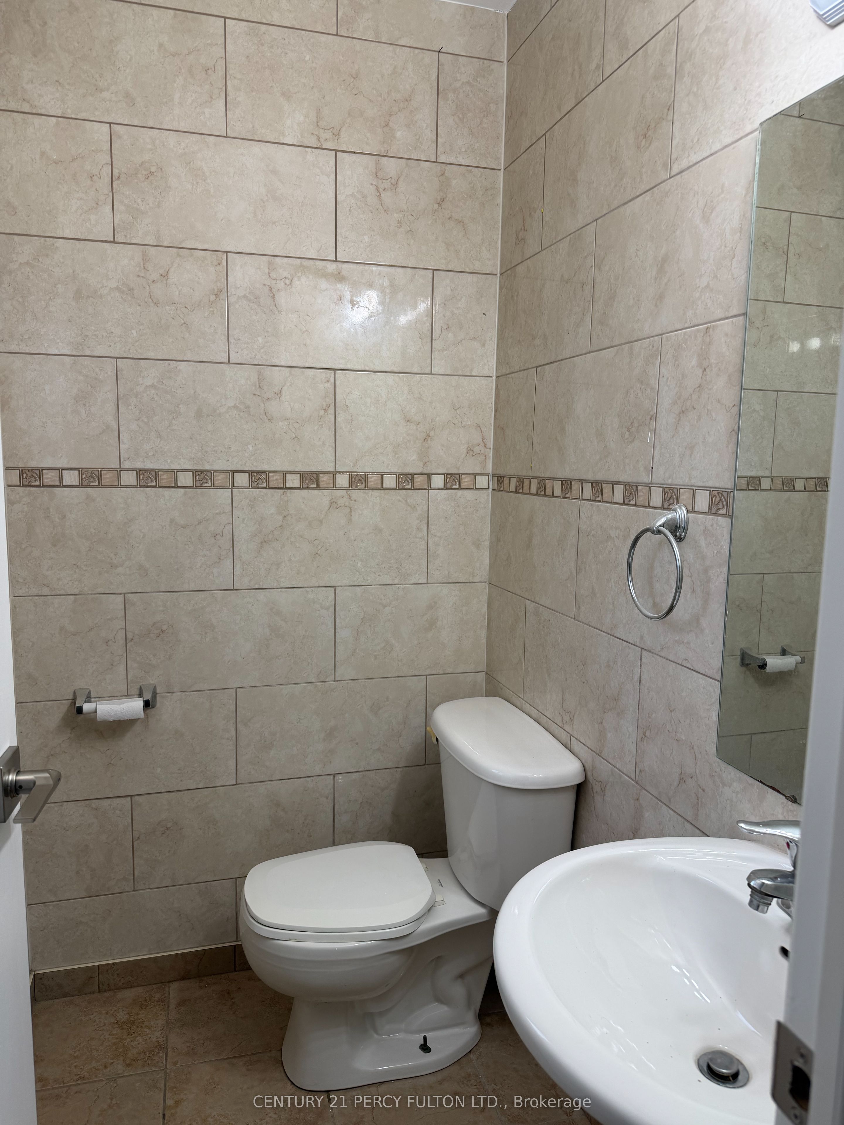 29 Lawnmere Crescent Property Photo 18