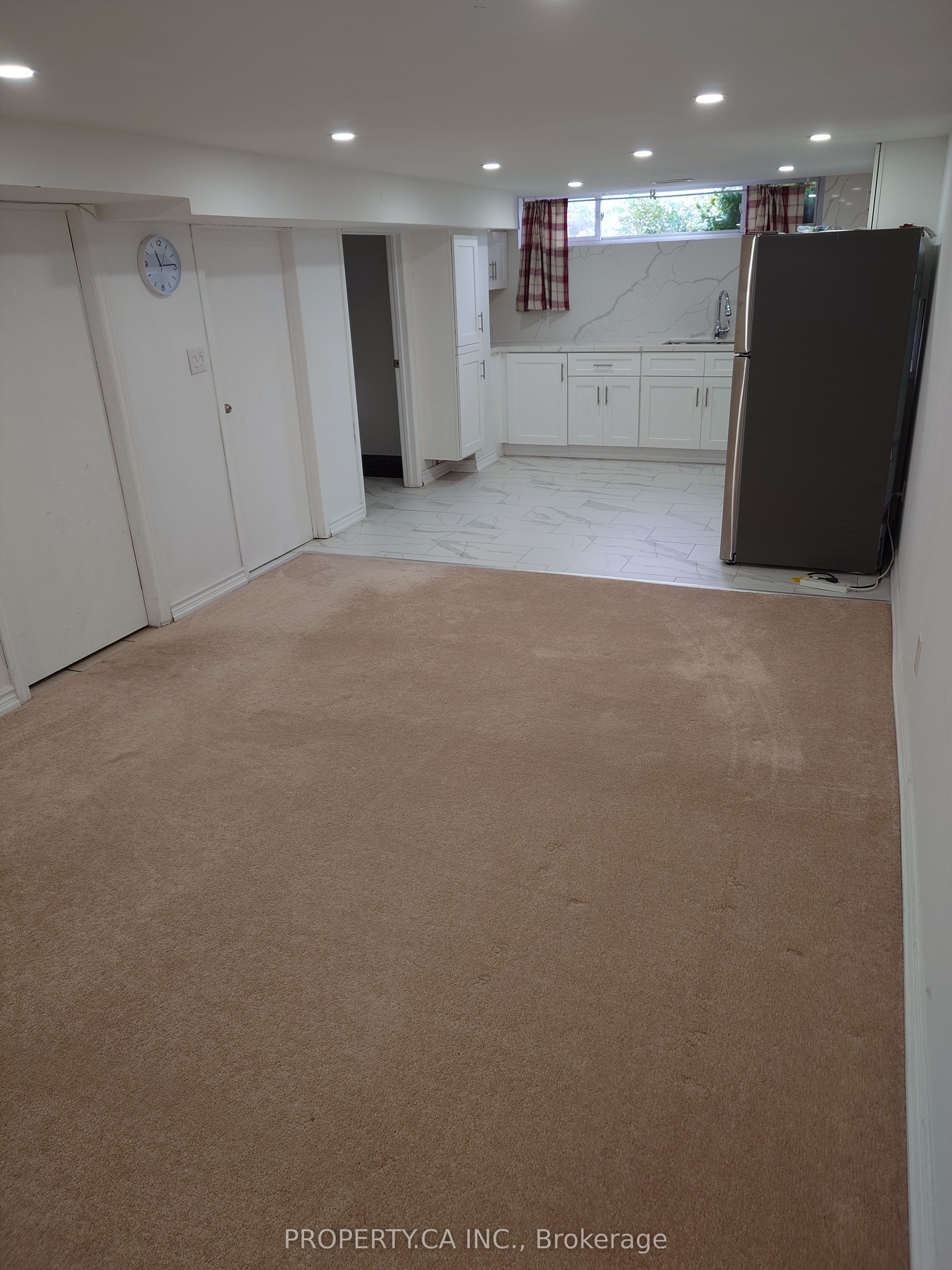 883 Grenoble Boulevard Basement Property Photo 3
