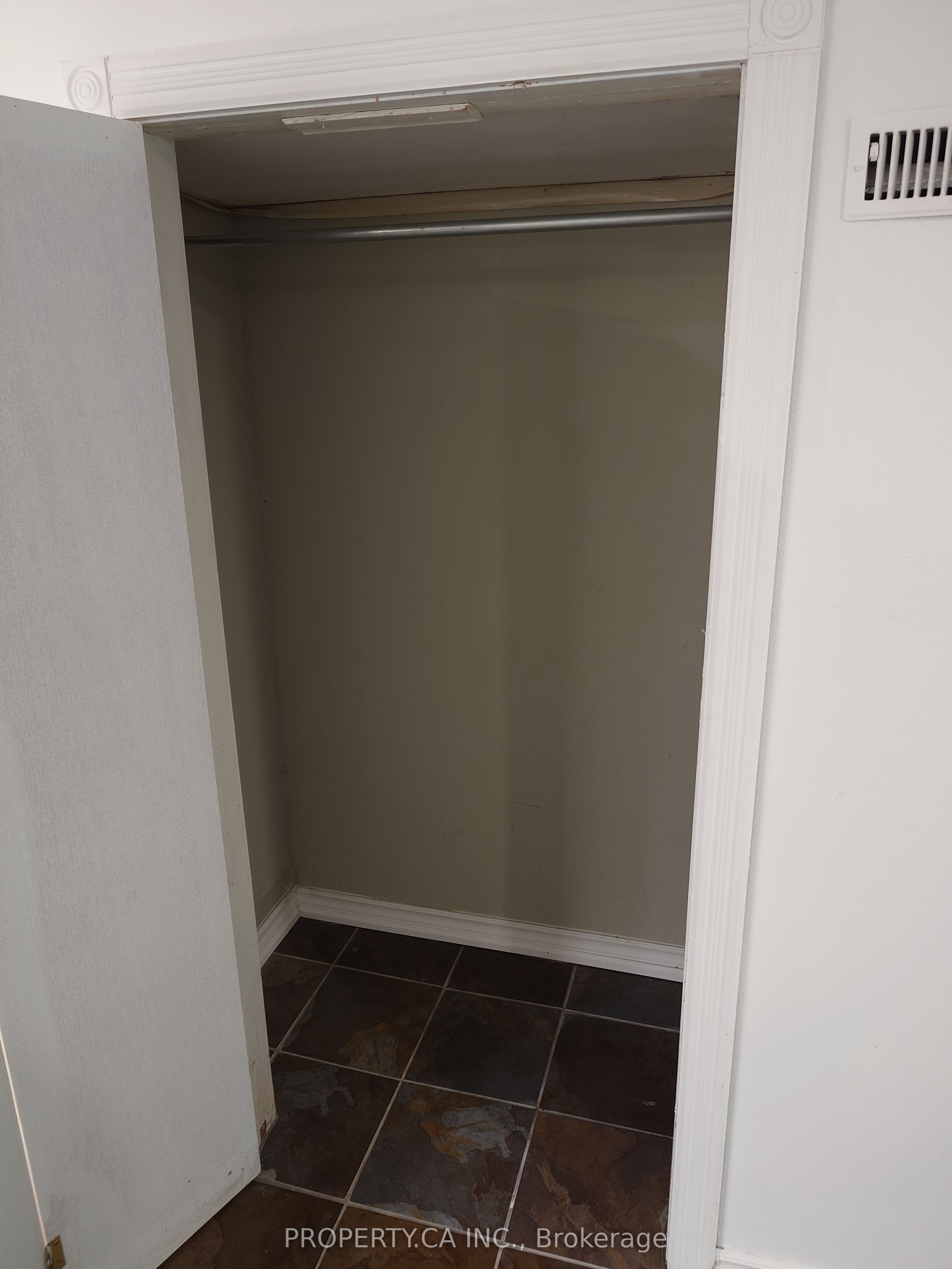 883 Grenoble Boulevard Basement Property Photo 8