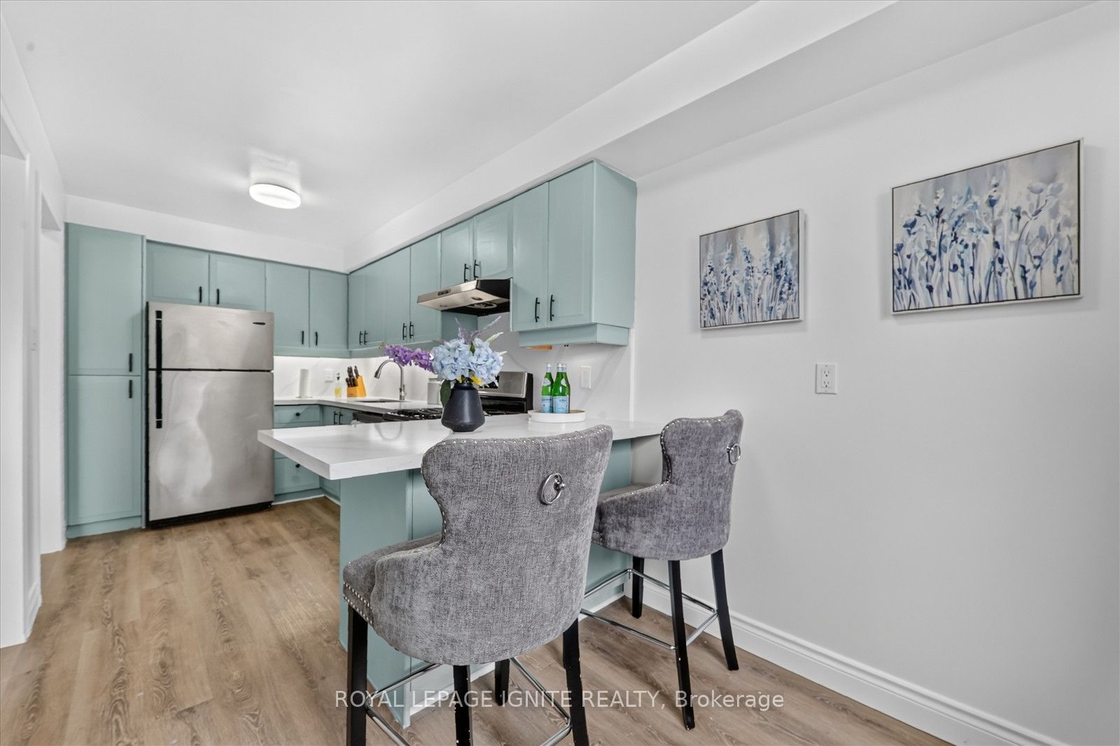 200 Murison Boulevard 33 Property Photo 15