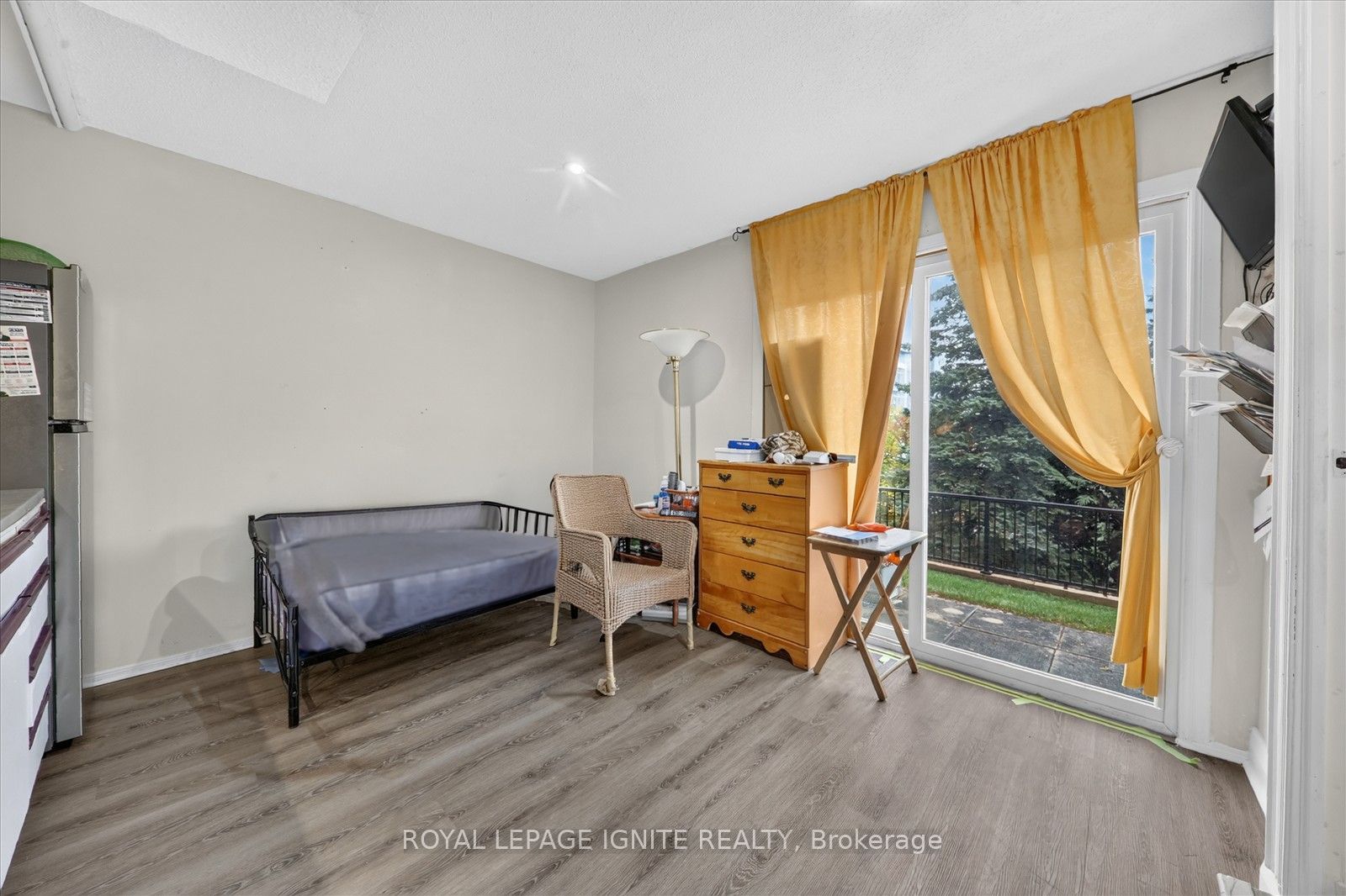 200 Murison Boulevard 33 Property Photo 27