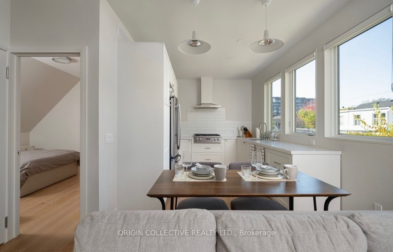8 Oakdene Crescent Property Photo 7
