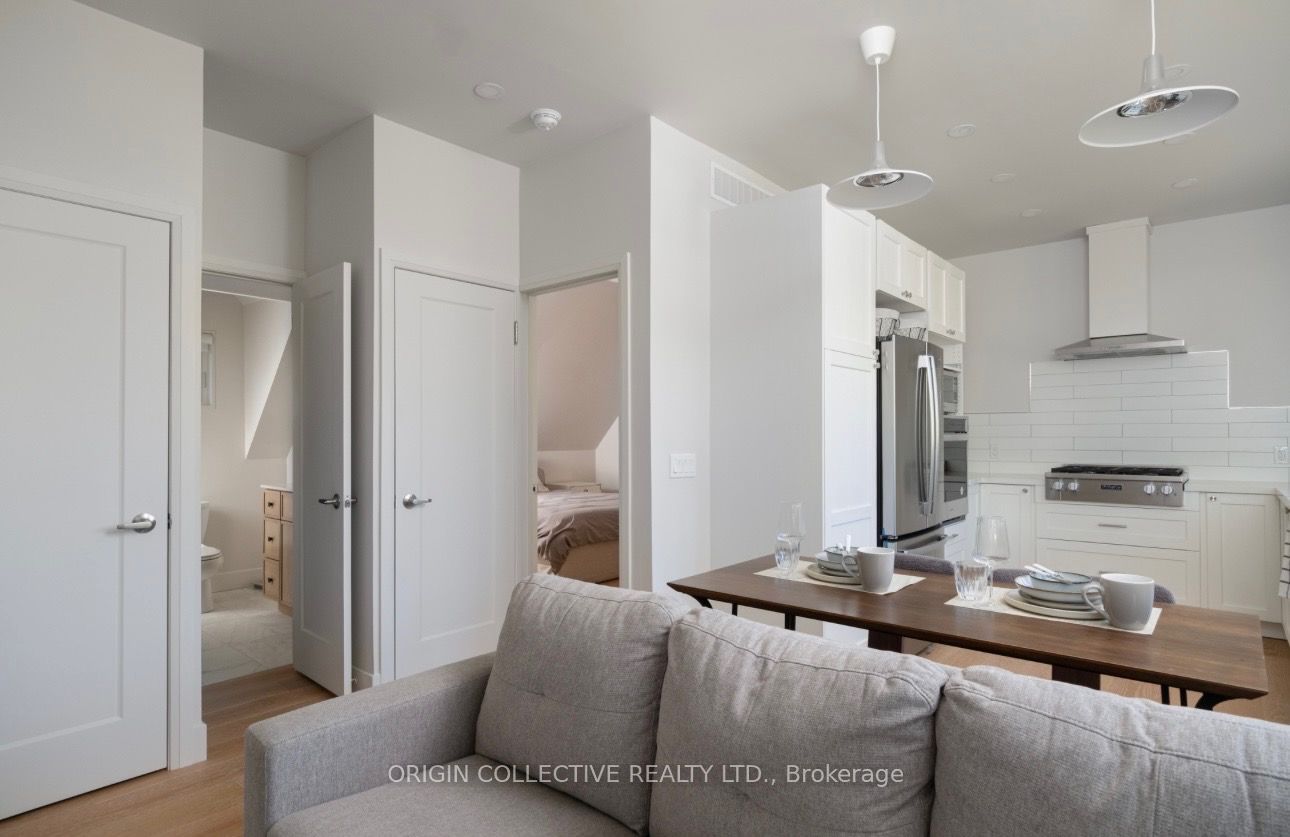 8 Oakdene Crescent Property Photo 8