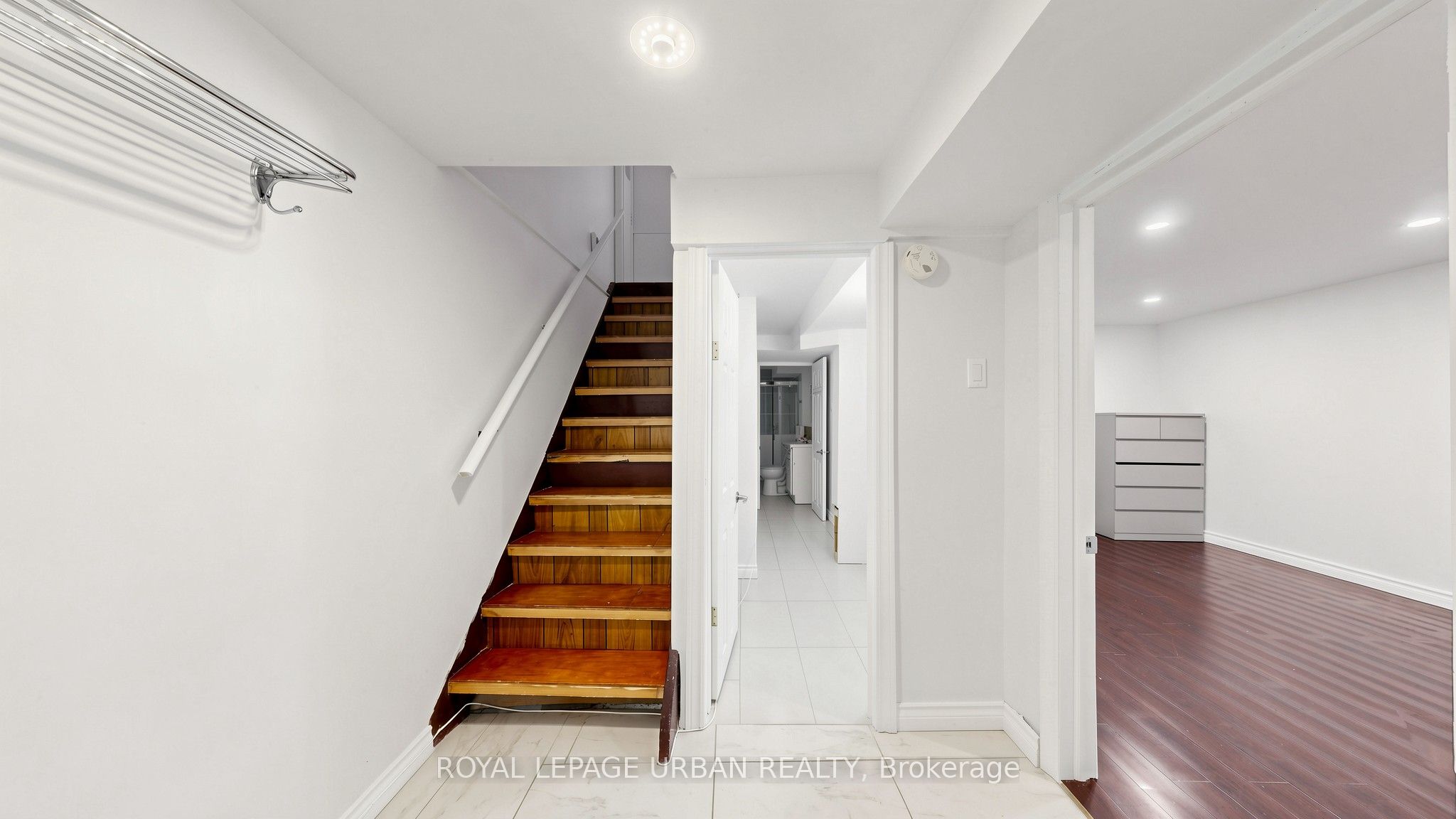 411 Fleetwood Drive Property Photo 31