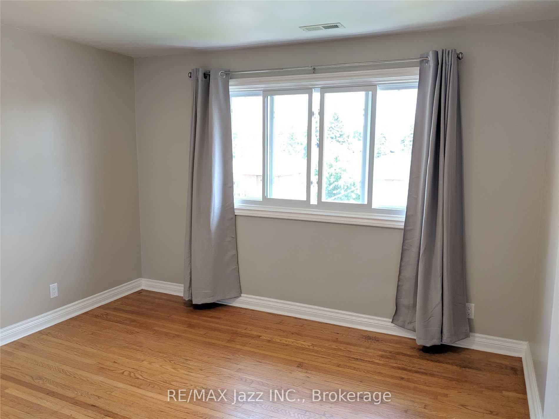 110 Cabot Street Property Photo 8