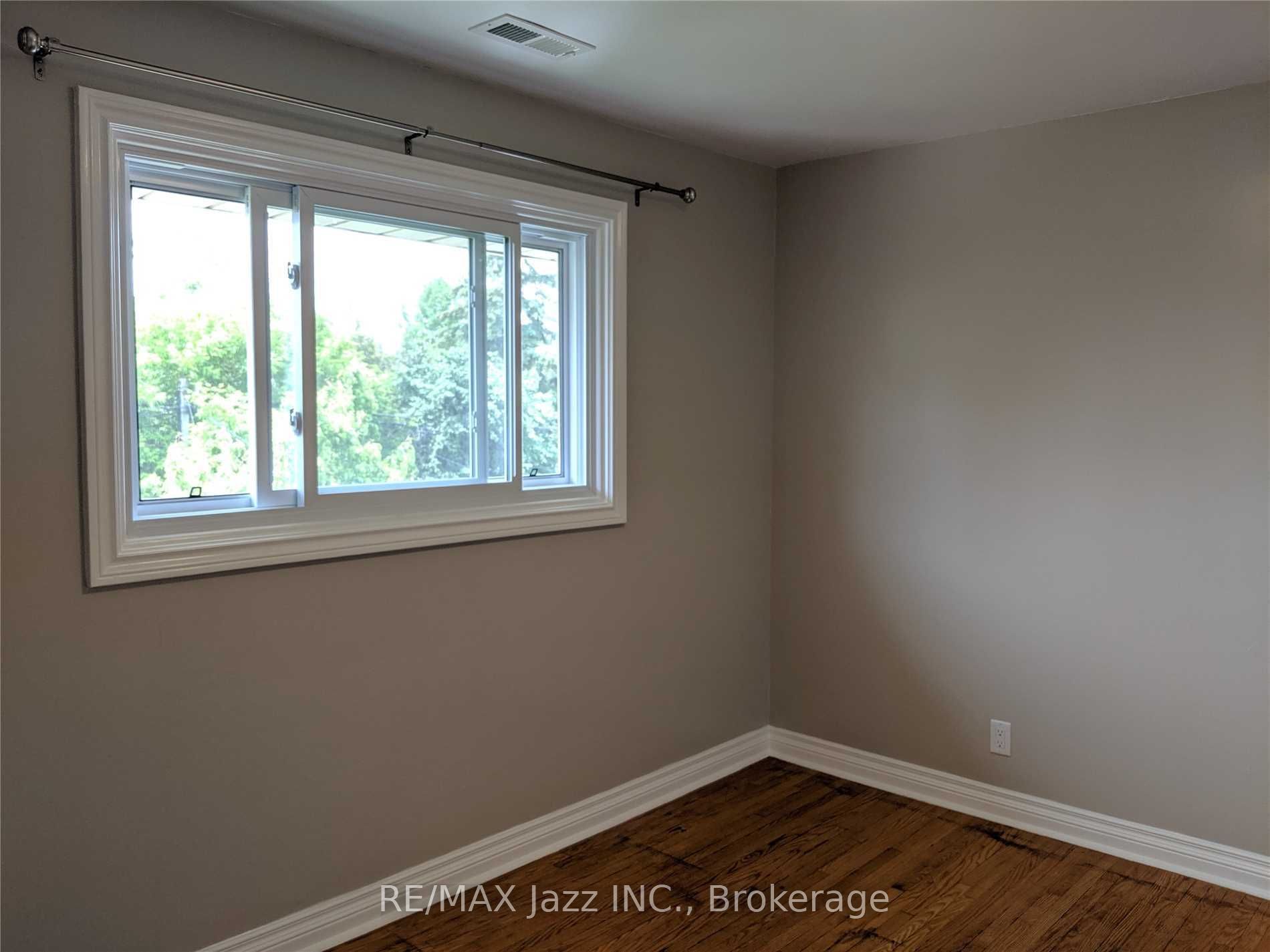 110 Cabot Street Property Photo 9