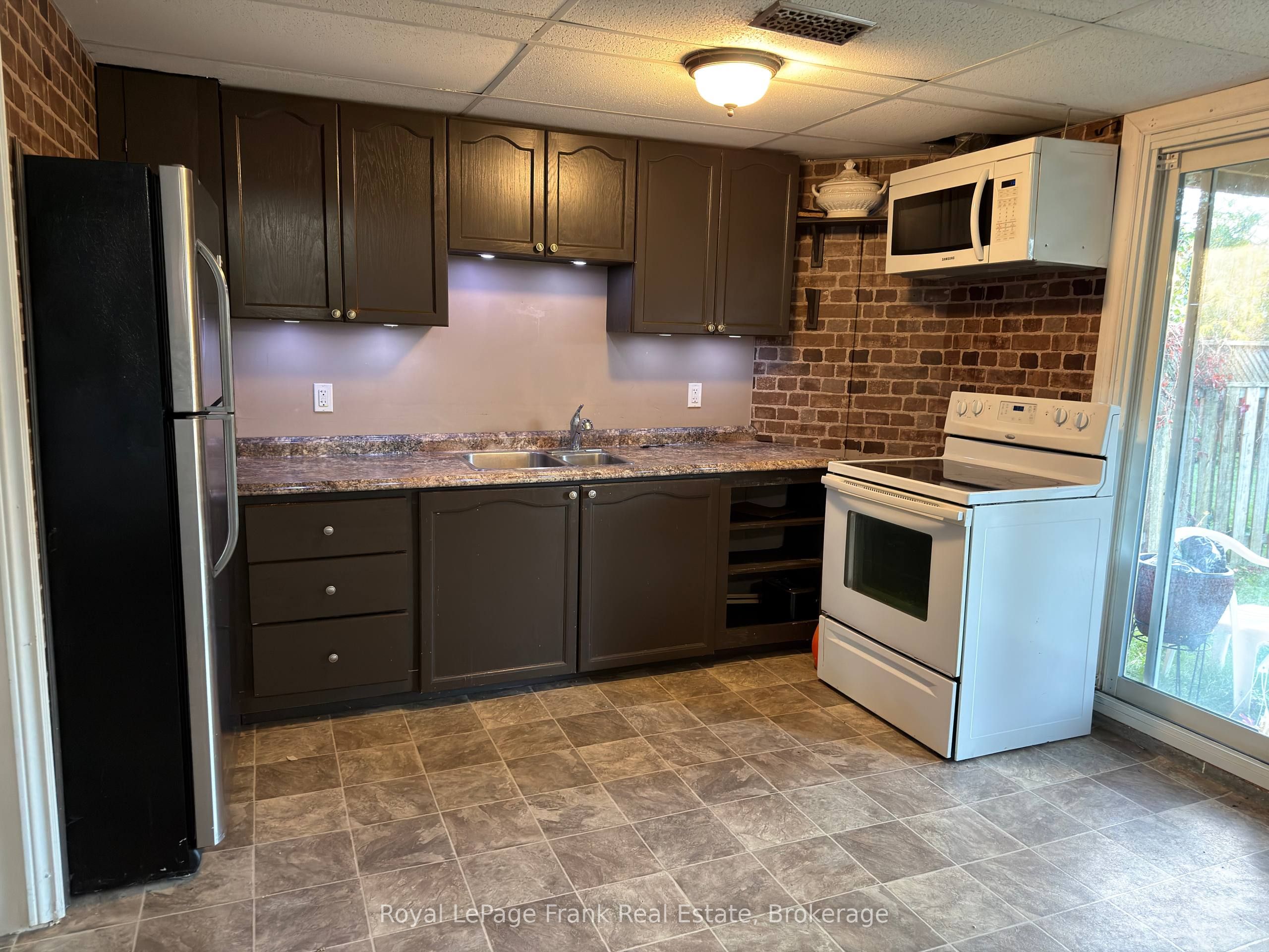 68 Oke Road Bsmt Property Photo 1