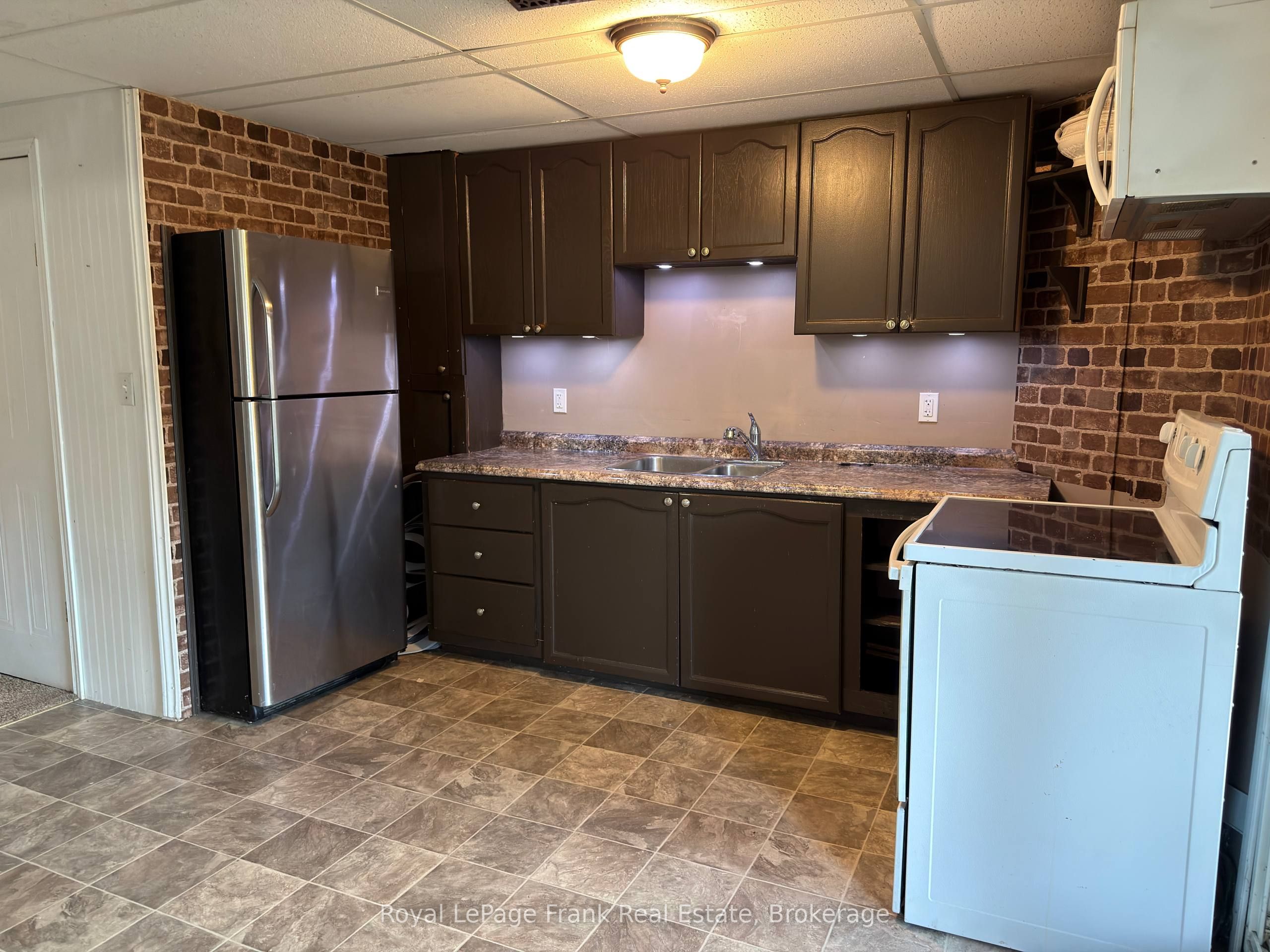68 Oke Road Bsmt Property Photo 2