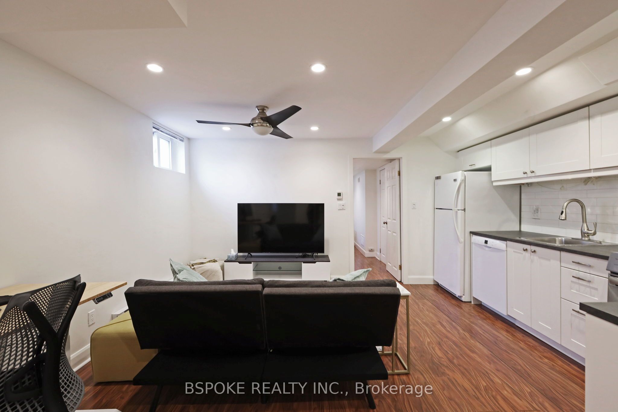 42 Lark Street Bsmt Property Photo 7