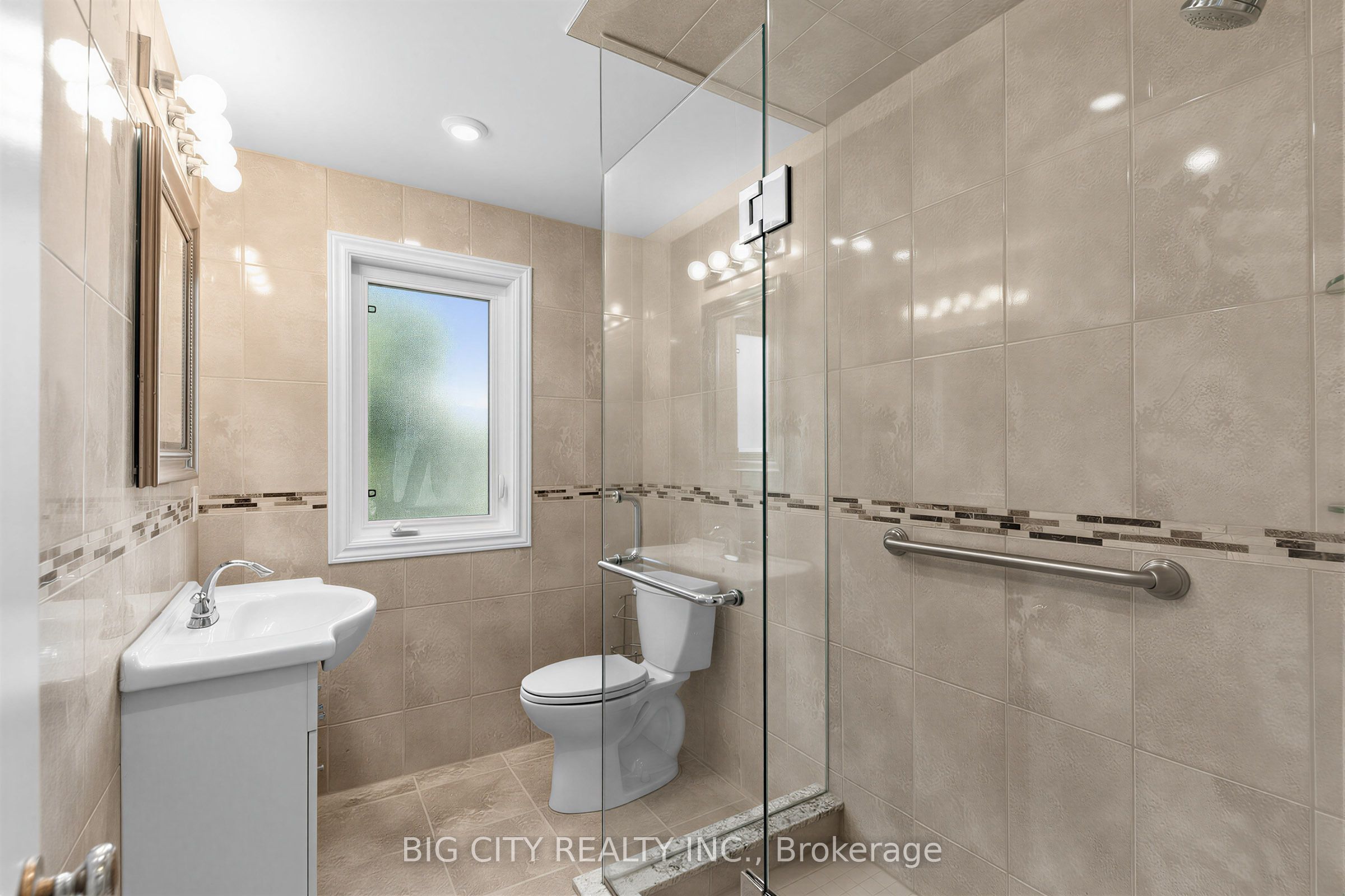 30 Lozoway Drive Property Photo 9