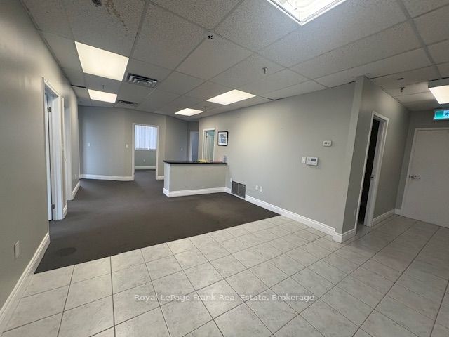 114 Dundas Street E 206 Property Photo 4