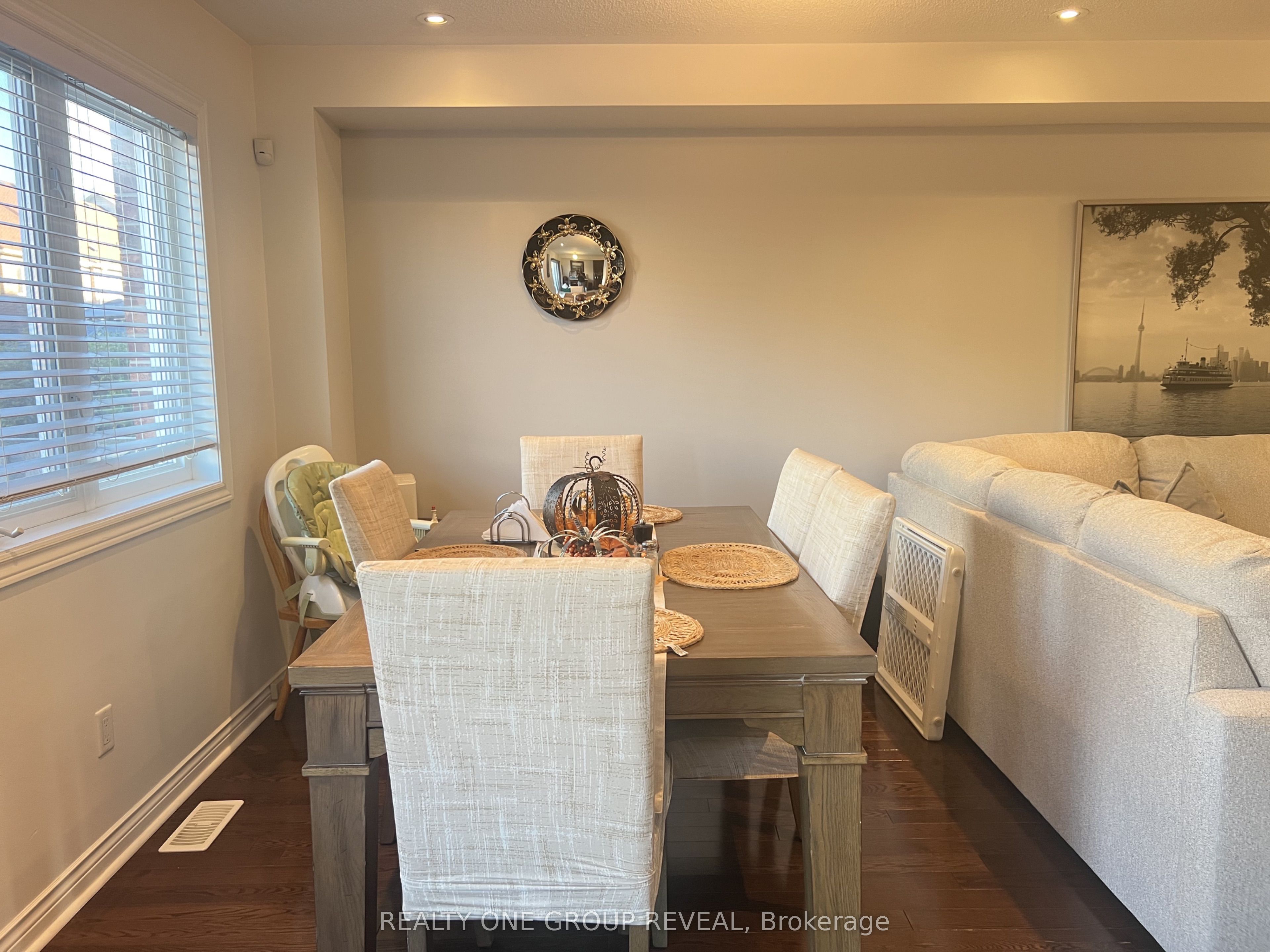 13 Enderly Street Property Photo 6