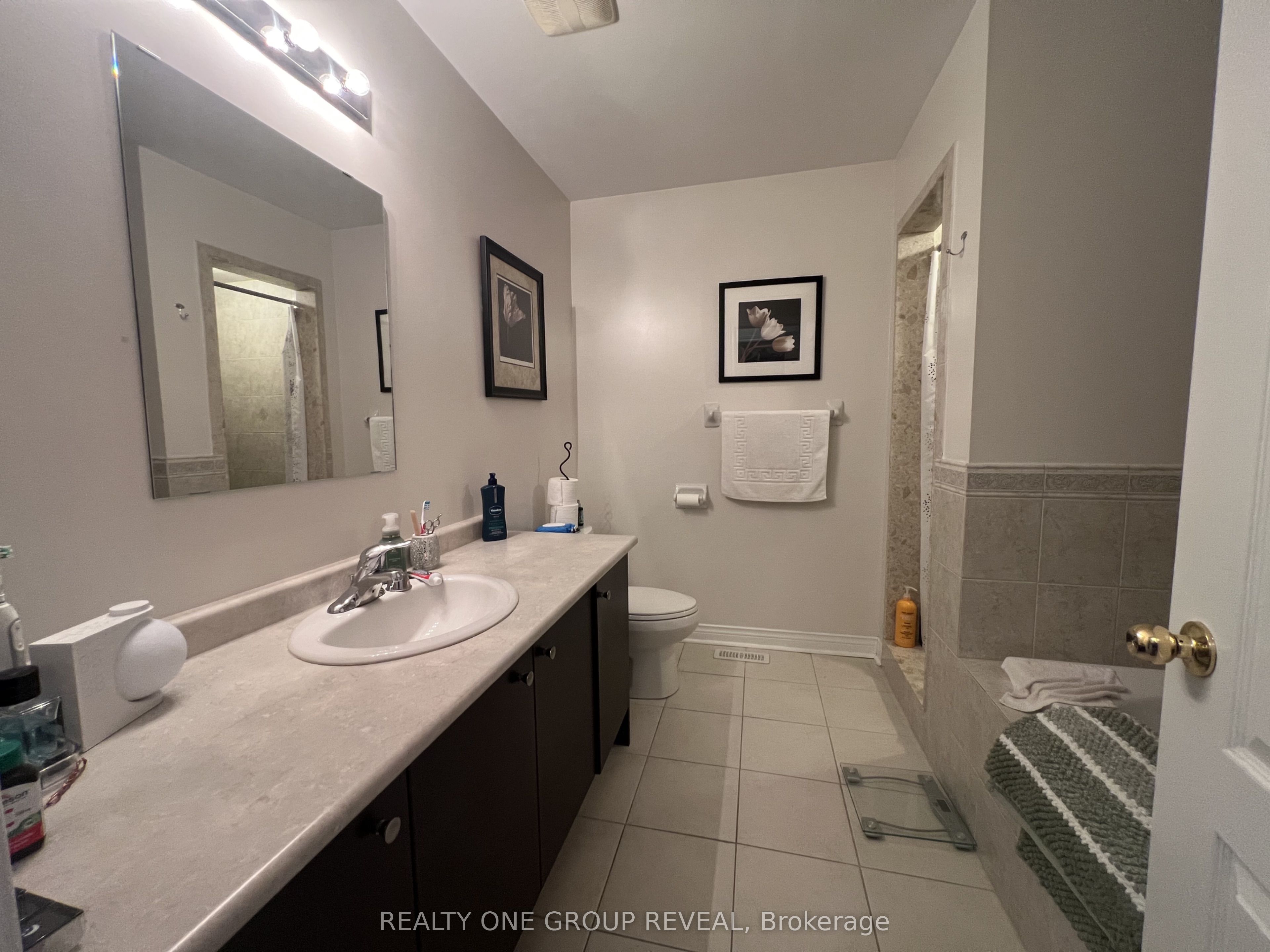13 Enderly Street Property Photo 11