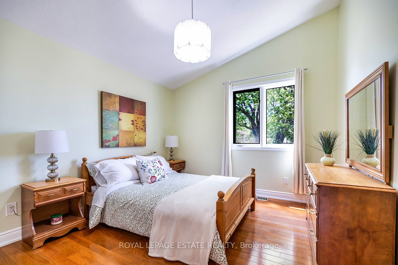 103 Aylesworth Avenue Property Photo 16