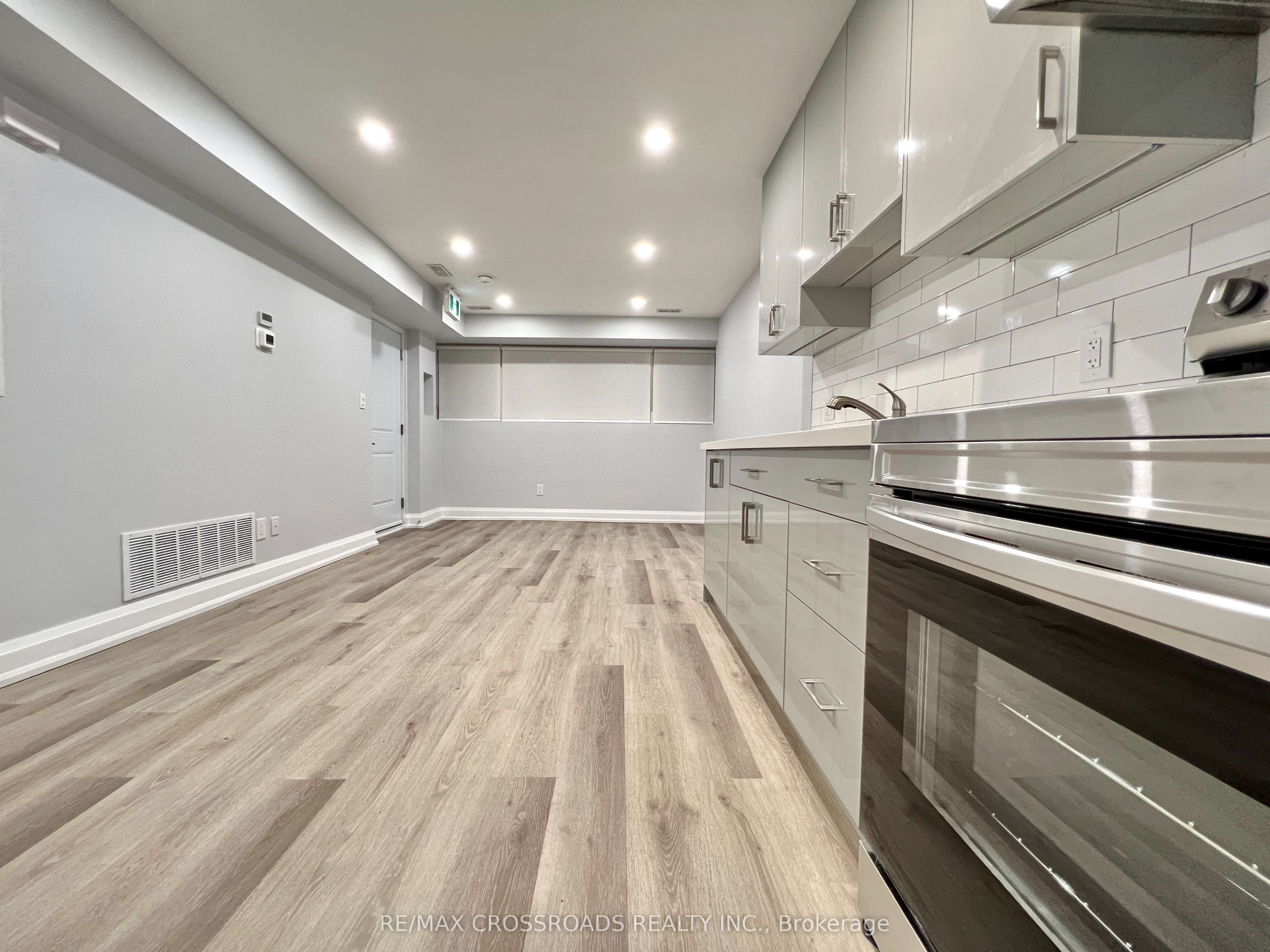 25 Glenside Avenue 1 Property Photo 8