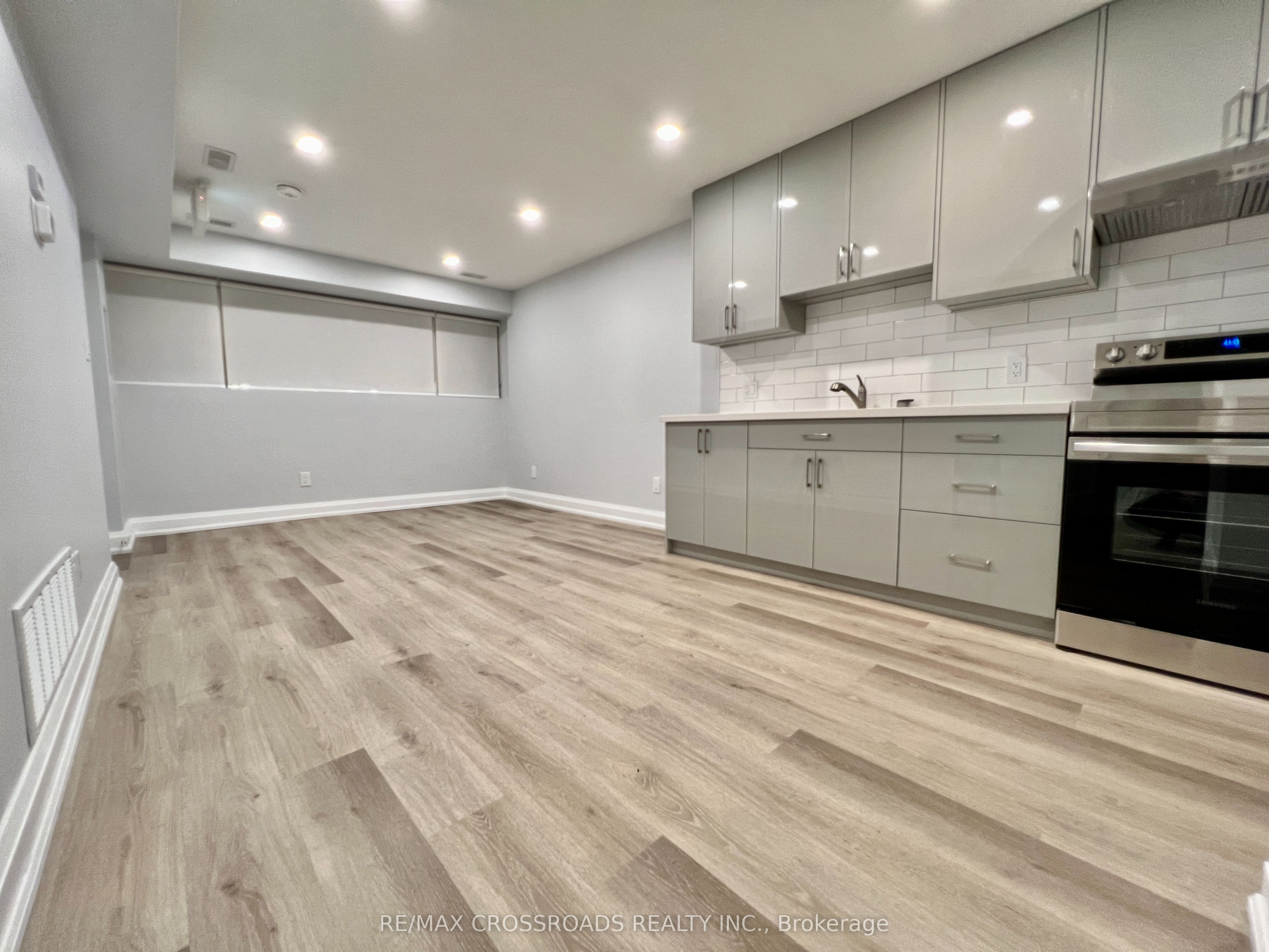 25 Glenside Avenue 1 Property Photo 13
