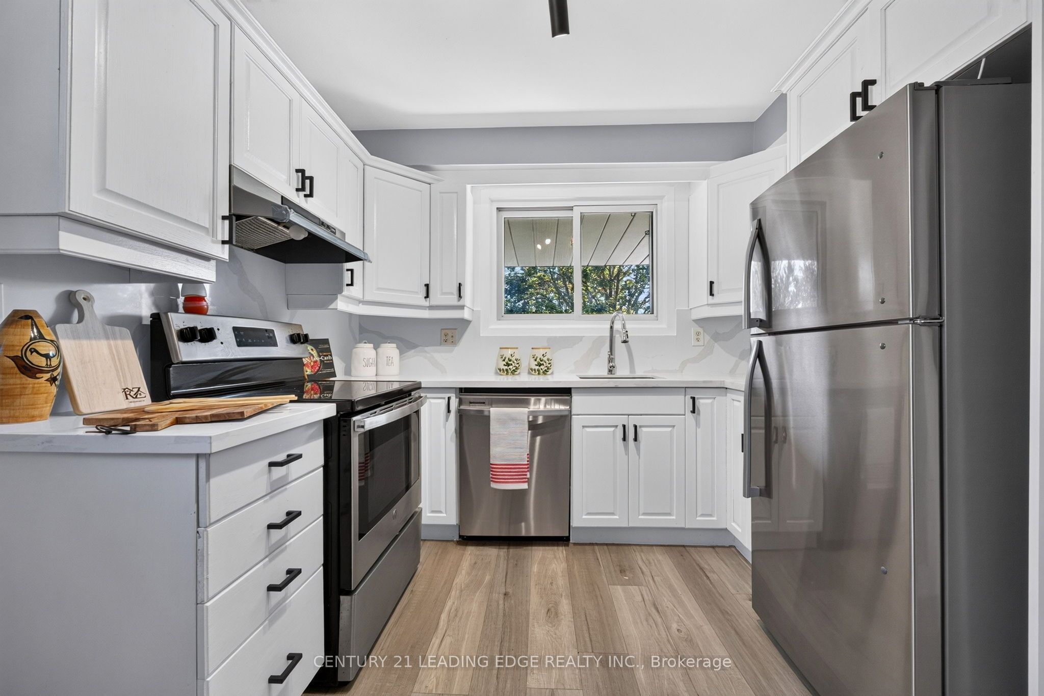 382 Fairlawn Street Property Photo 15