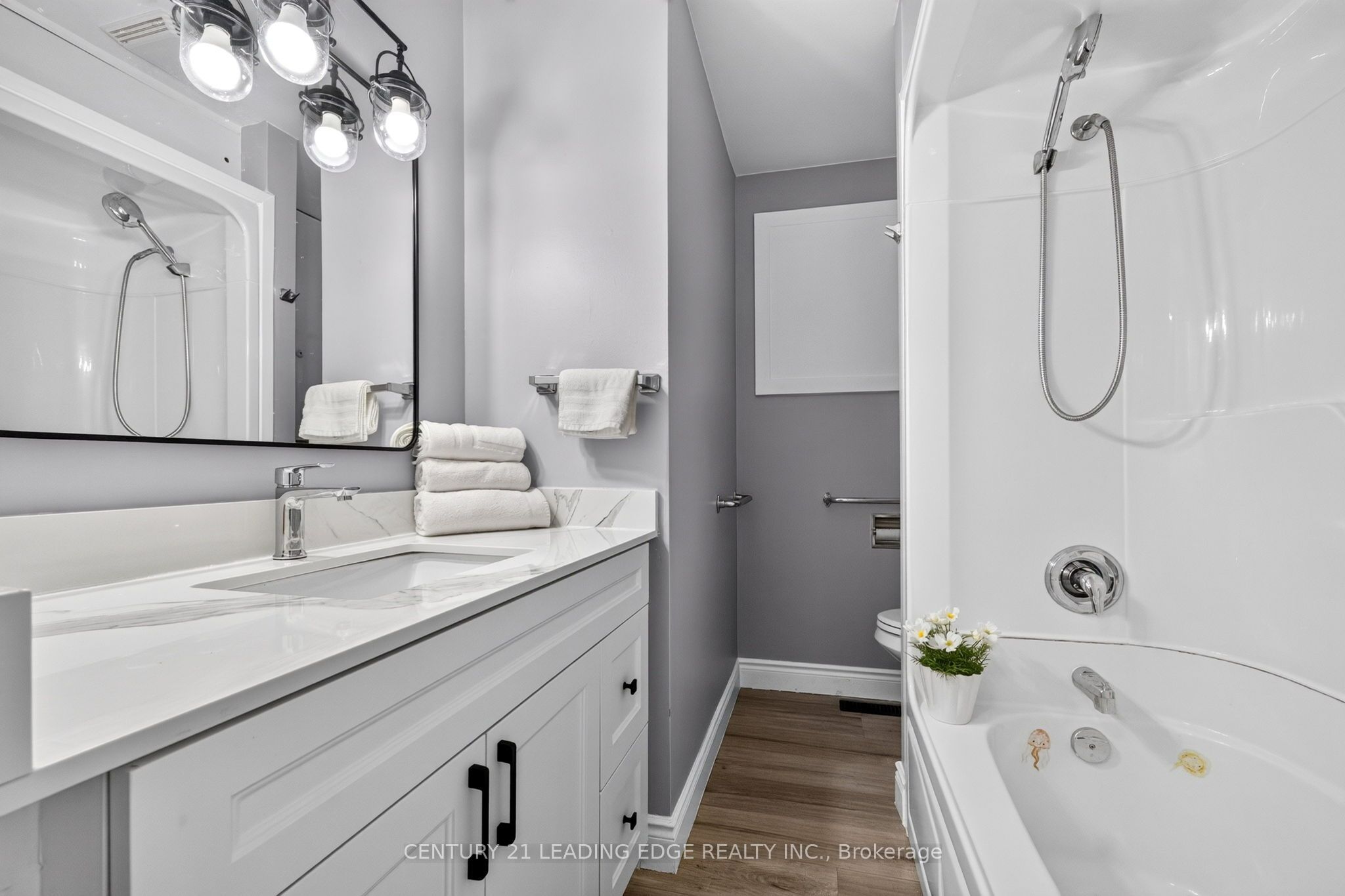 382 Fairlawn Street Property Photo 26