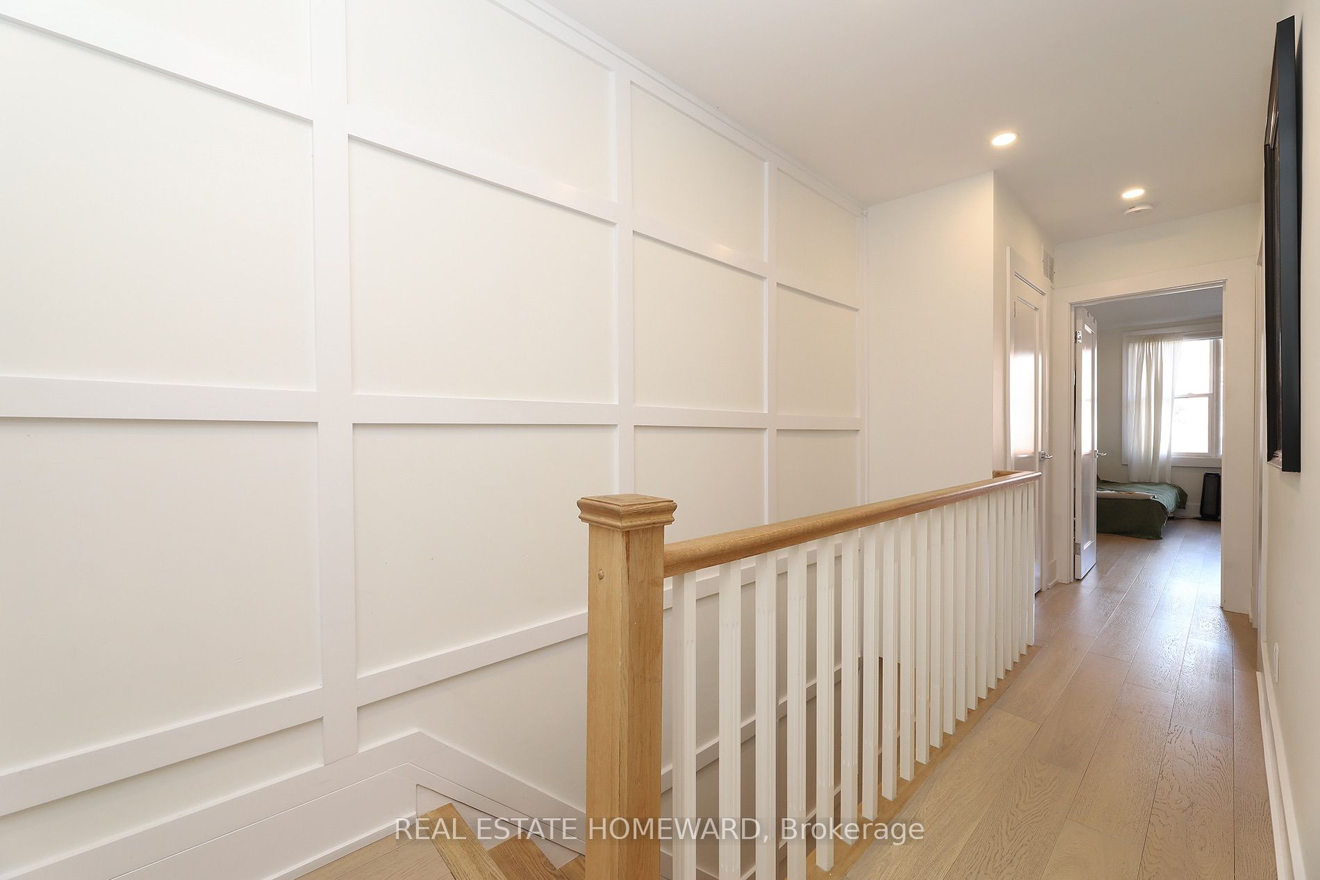31 Woodrow Avenue Property Photo 14