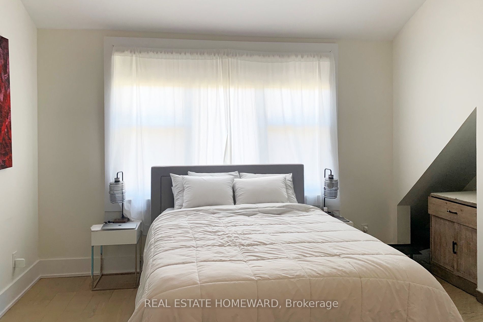 31 Woodrow Avenue Property Photo 18
