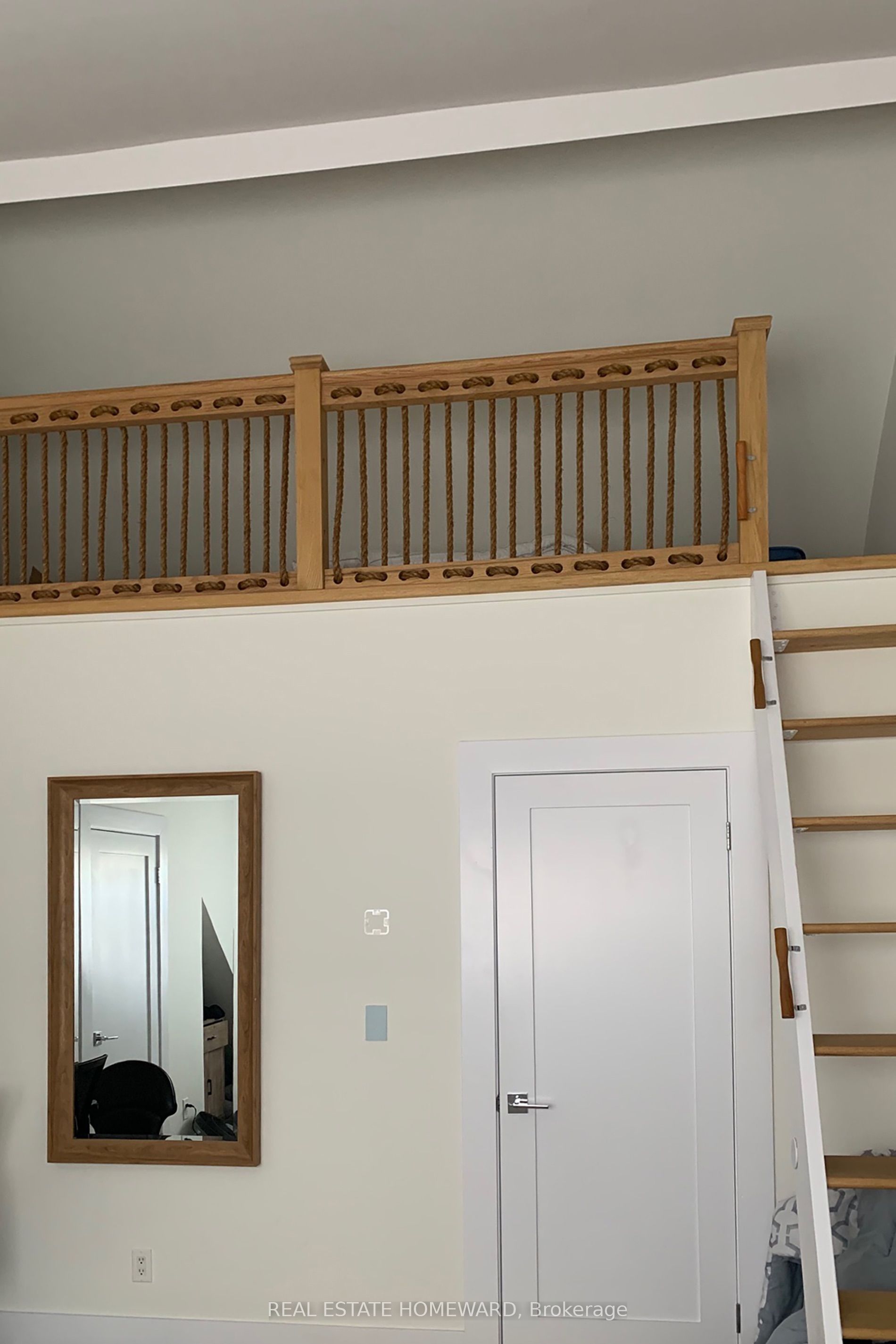 31 Woodrow Avenue Property Photo 21