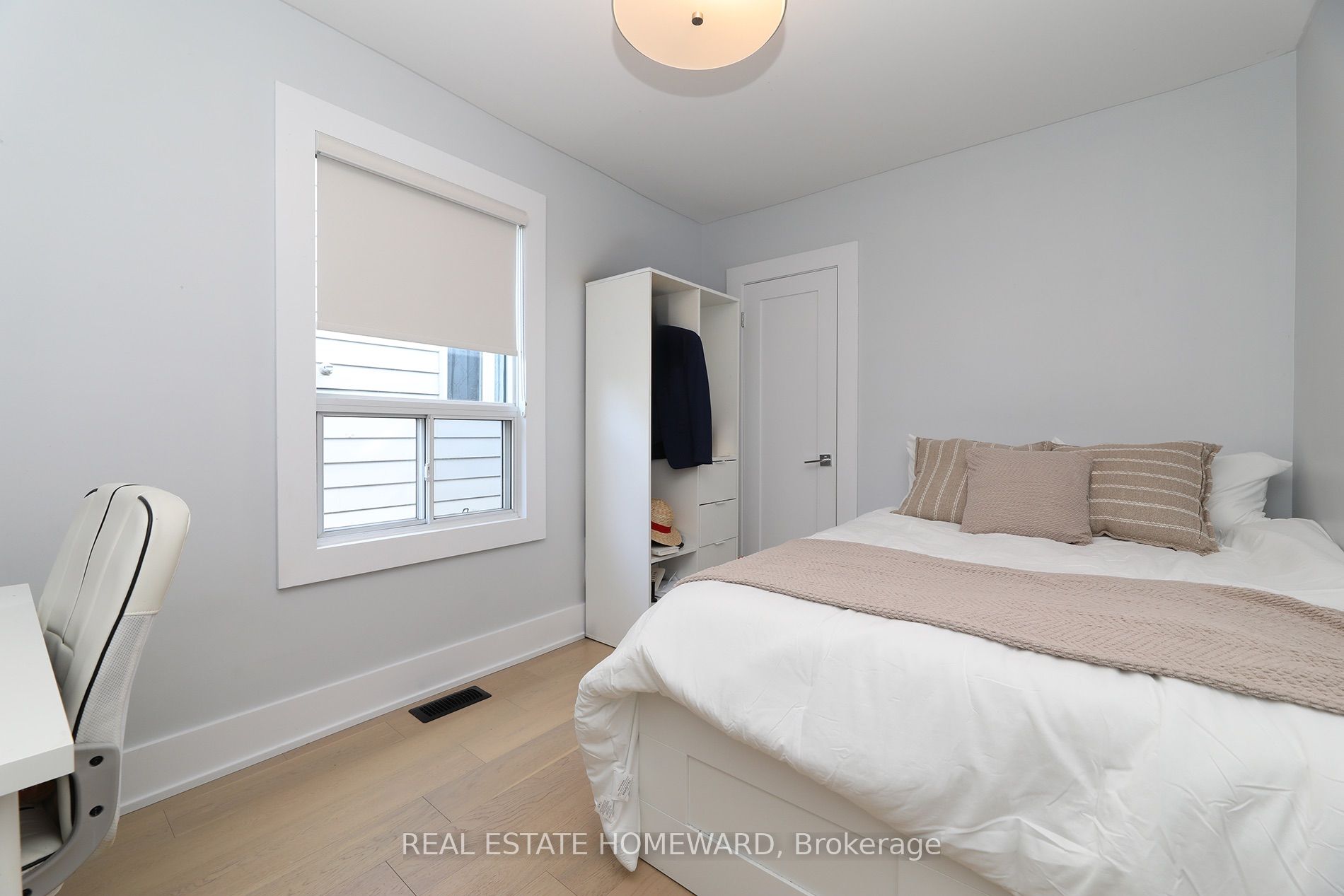 31 Woodrow Avenue Property Photo 24