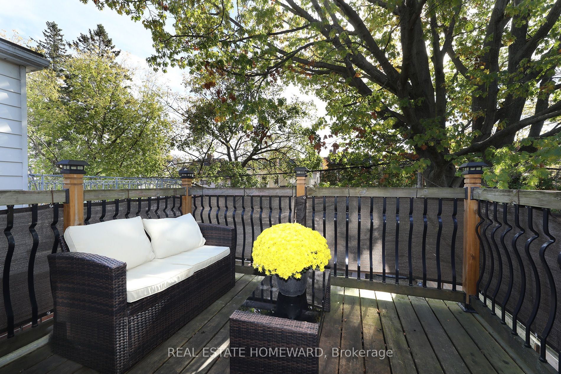 31 Woodrow Avenue Property Photo 26