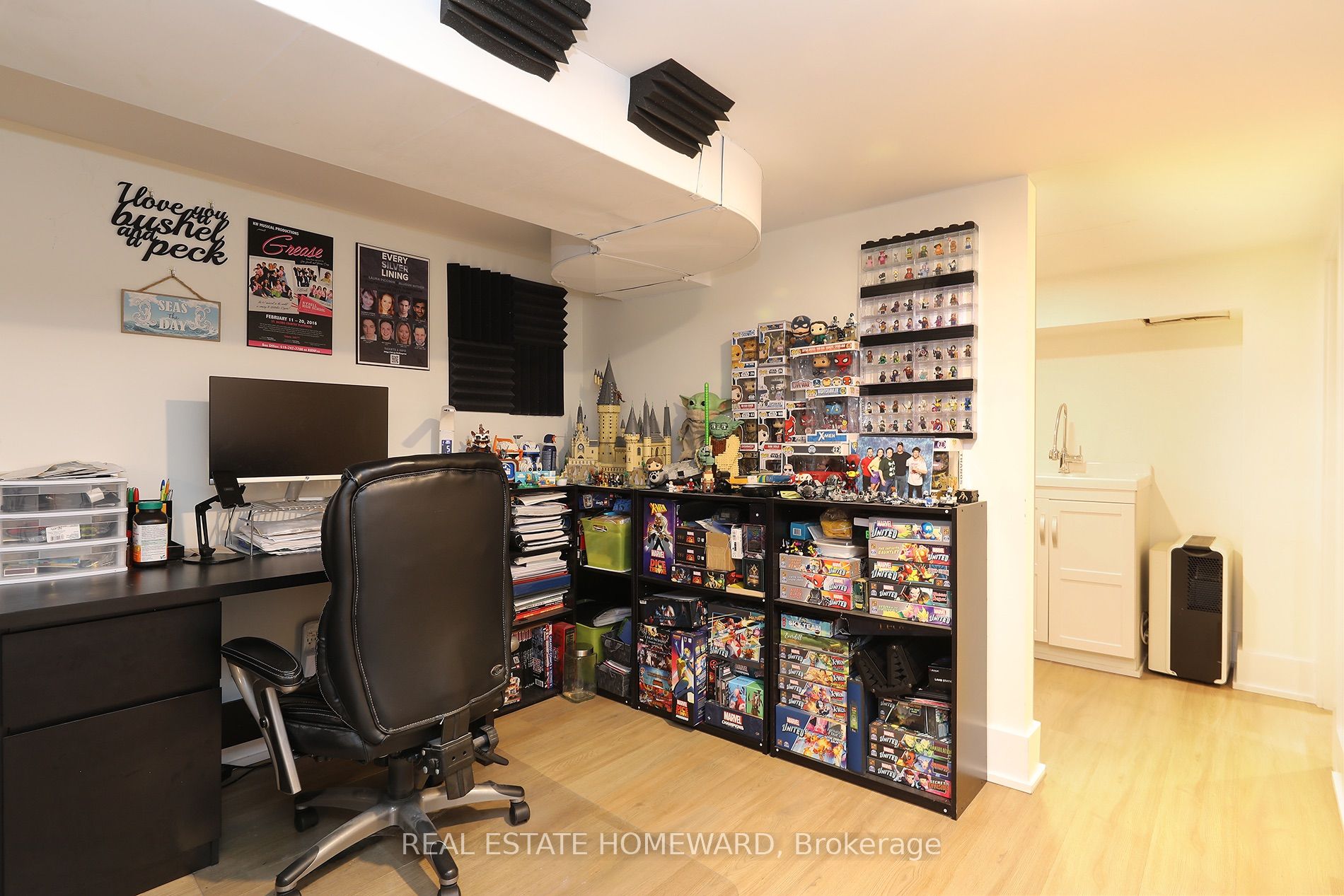 31 Woodrow Avenue Property Photo 31